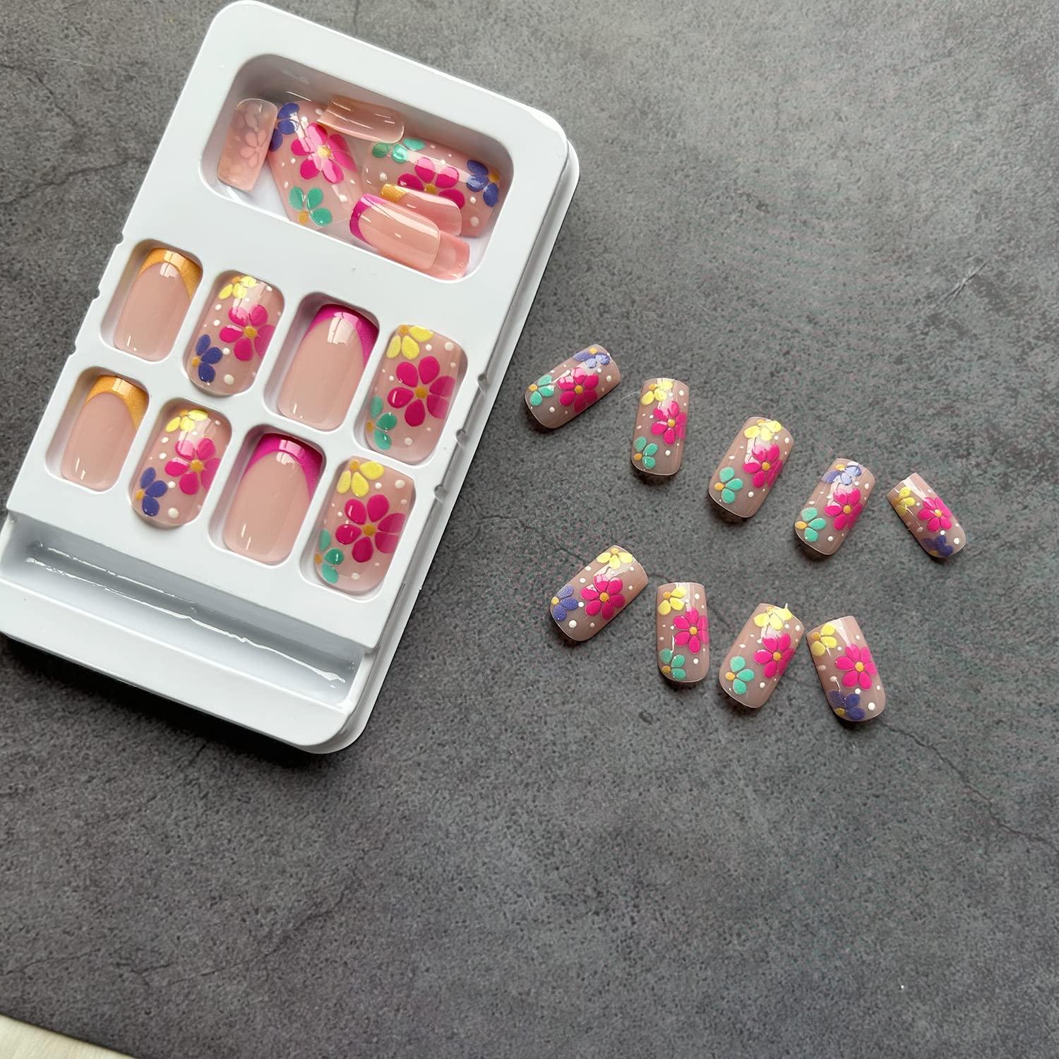 Short Square Nude Pink Flower Design Press On Nails Full Cover Acrylic False Nails For Women