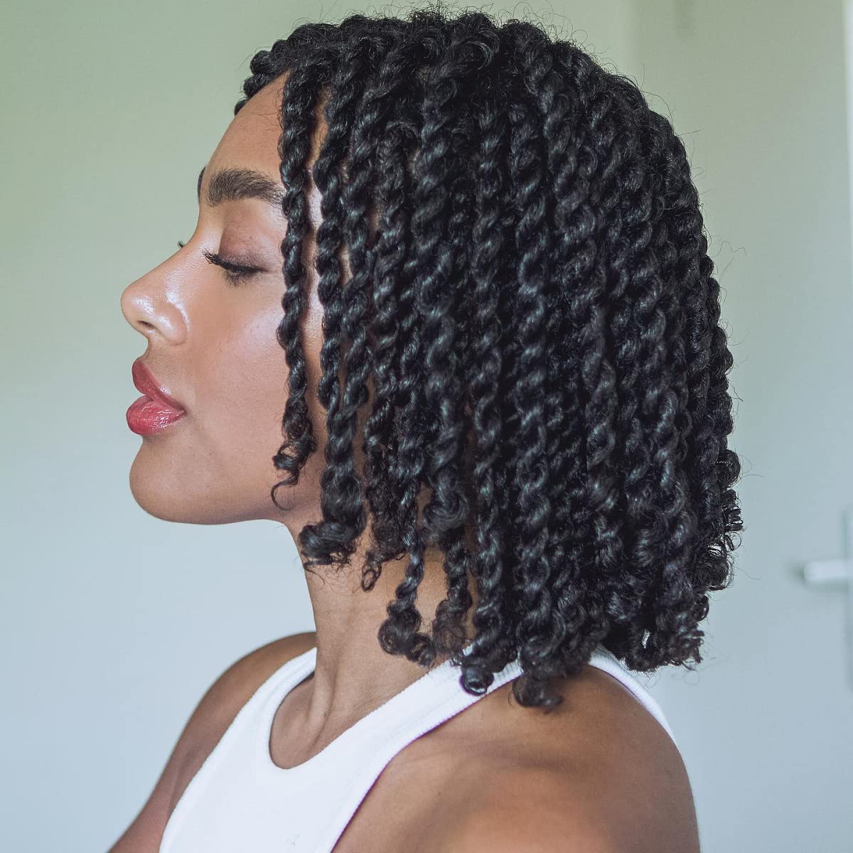 Short Passion Twist Hair 8 Inch, 8 Packs Pre-twisted Passion Twists Crochet  Hair for Black Women Pre-looped Synthetic Crochet Braids(8 Packs,1B#) 8  Inch (Pack of 8) 1B#