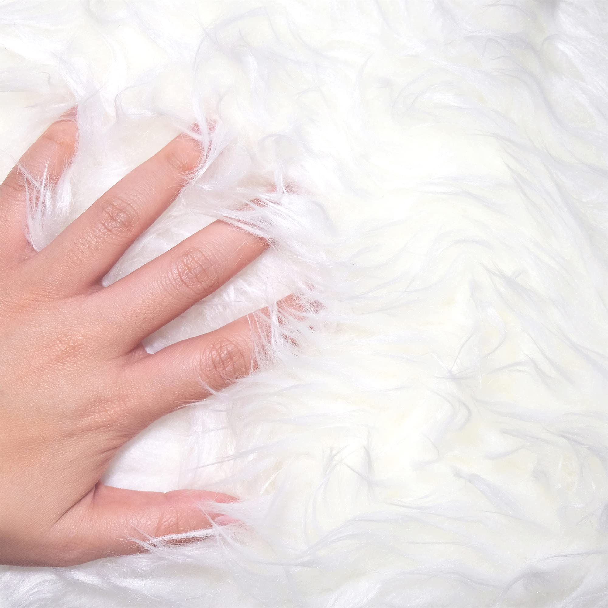 Faux Fur Fabric Shaggy Craft Fur White Fur for Crafts Gnomes Costume Camera  Floor Decoration (20 20 inches White) White 20 20 inches