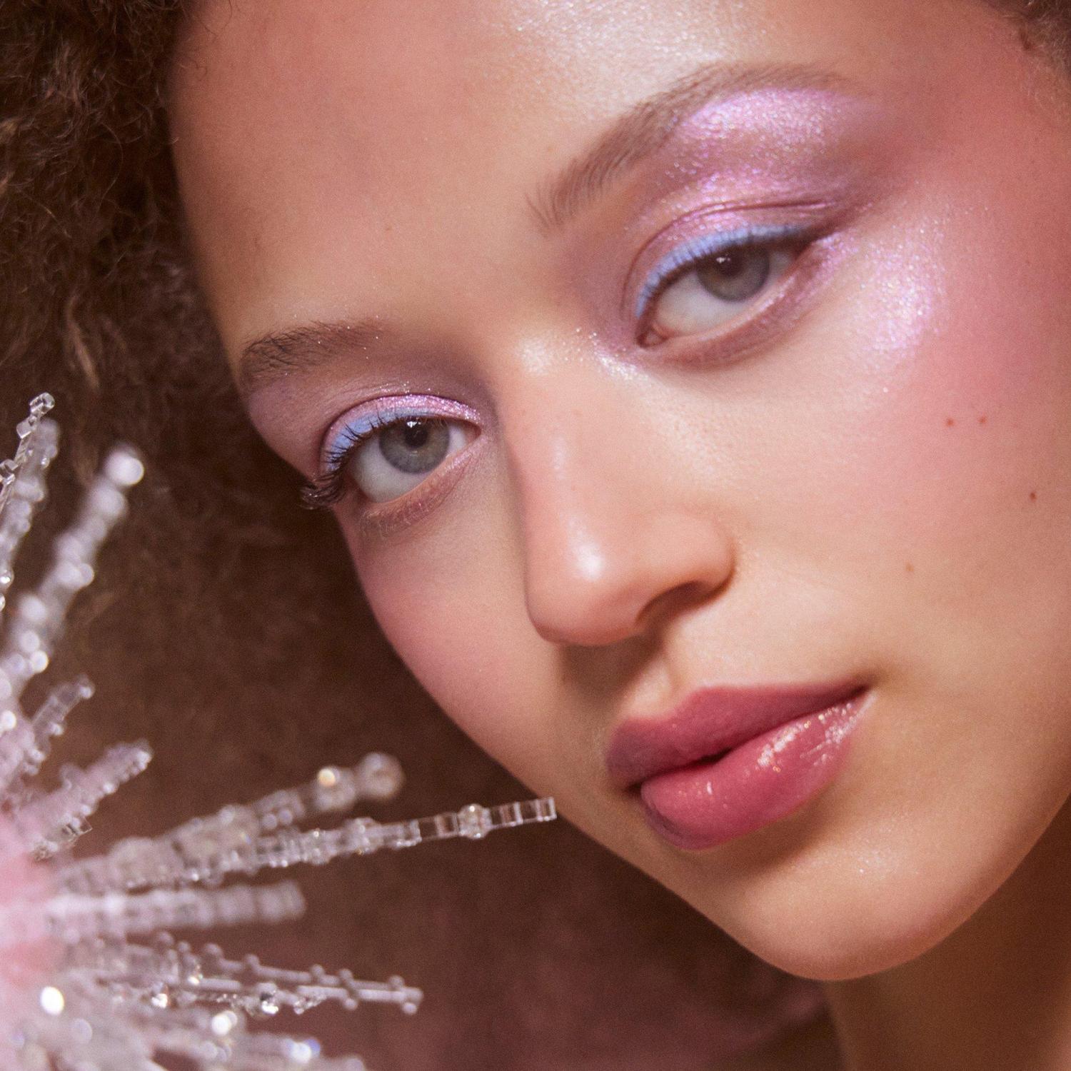 口紅 r.e.m. beauty Wicked Galinda makeup set r.e.m. beauty x Wicked: For Good you've been glinda-fied