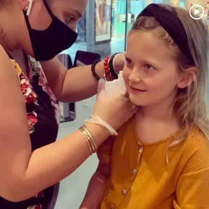 Claires Piercing Aftercare Saline Solution - Nose & Ear Cleaner, 8 fl