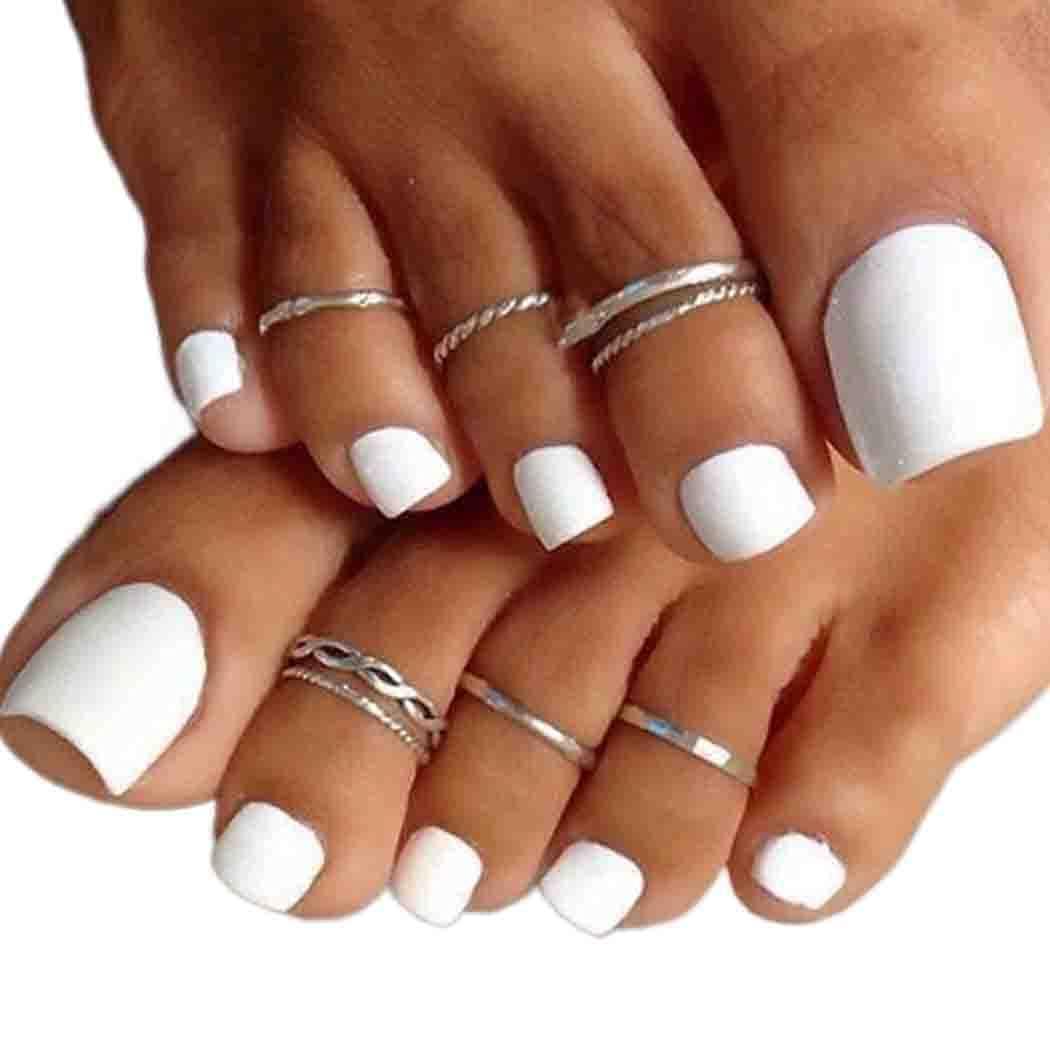 Short acrylic hotsell nails white