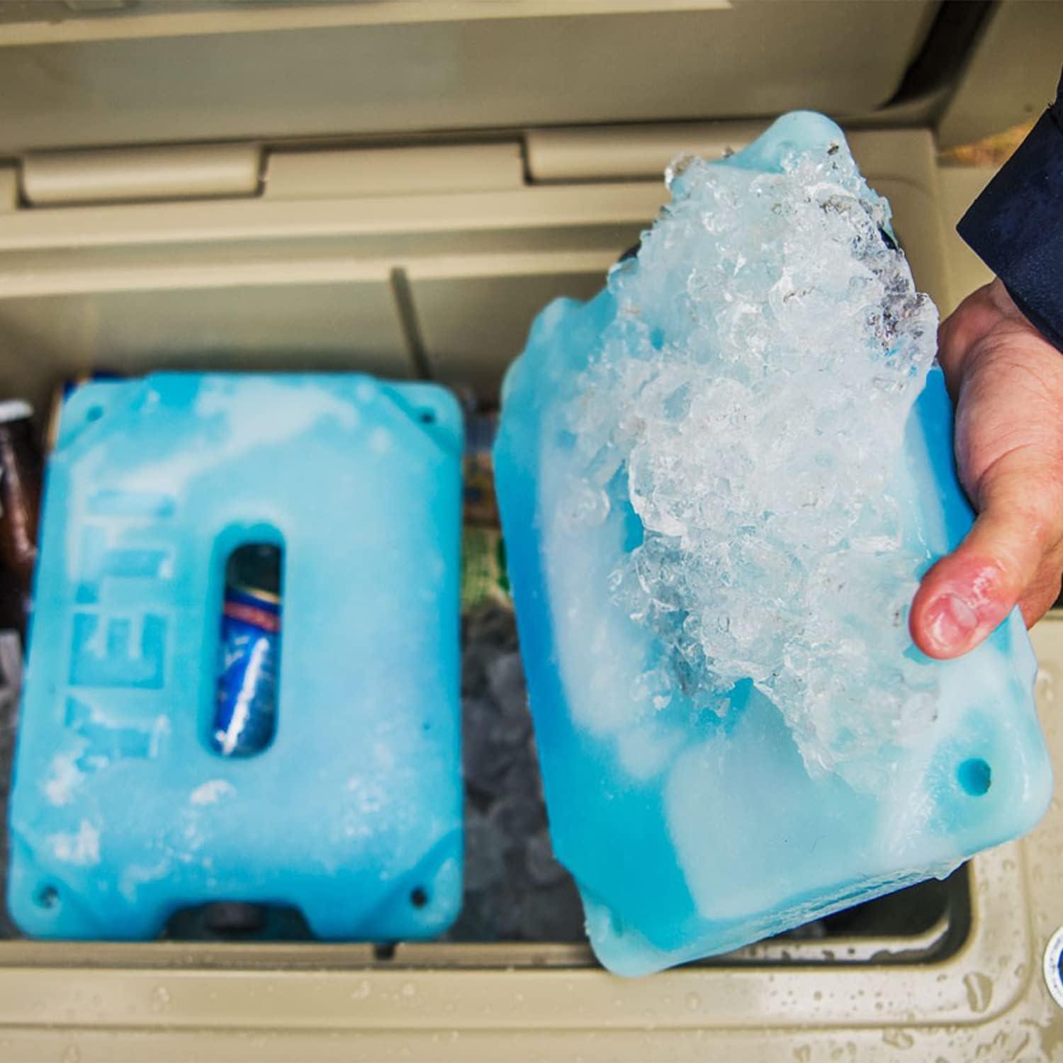 【数量限定】YETI Cooler Ice Pack - 2 lbs by Ye Ice Block: Cooler Ice Pack Supplement