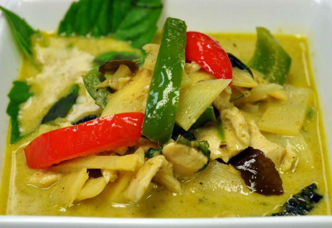 Maesri Green Curry Paste 14oz Authentic Thai Recipe Buy Online