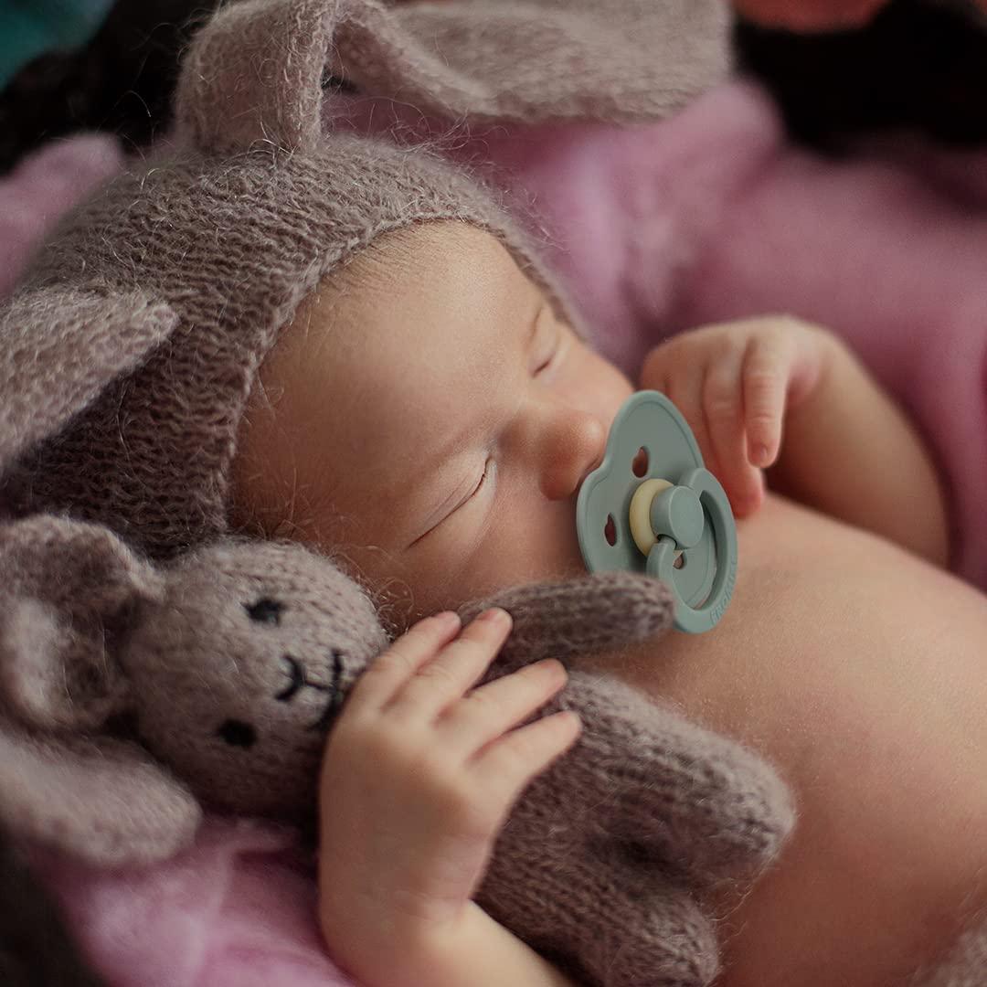 Fromise Silicone Baby Pacifier Smile Made in Korea I BPAFree (Snow