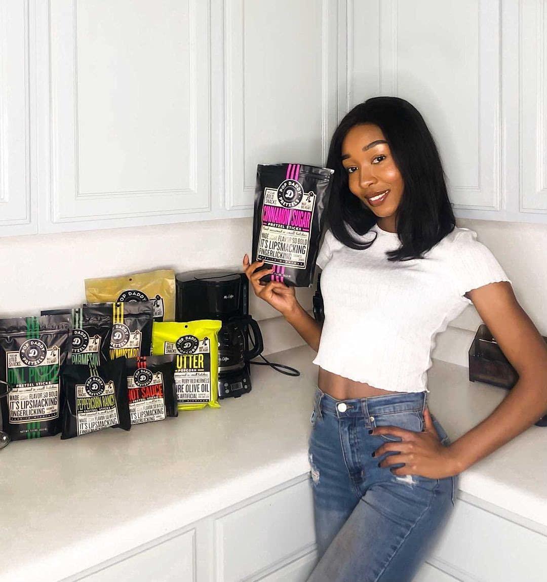 Pop Daddy Cinnamon Sugar Healthy Bold Gourmet Flavored 7.5oz Pretzel