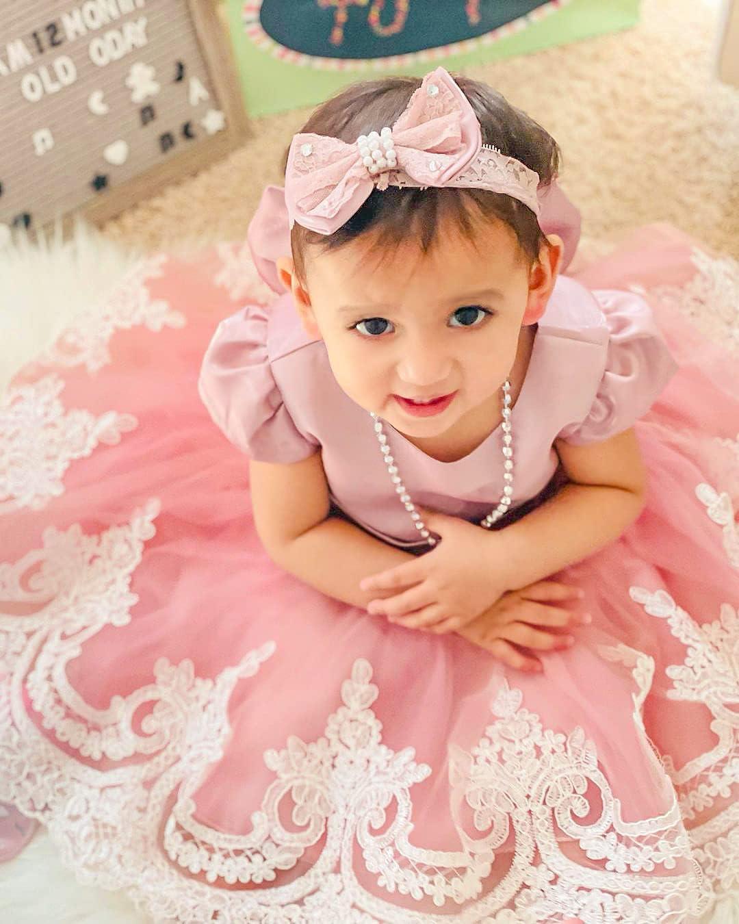 Baby Girls Lace Backless Tulle Princess Dress with Bowknot Headwear - 18-24 Months | Bean Pink | Buy Now with Express International Delivery | GoSupps.com Baby Girls Lace Backless Tulle Princess Dress with Bowknot Headwear - 18-24 Months | Bean Pink | Buy Now with Express International Delivery | GoSupps.com