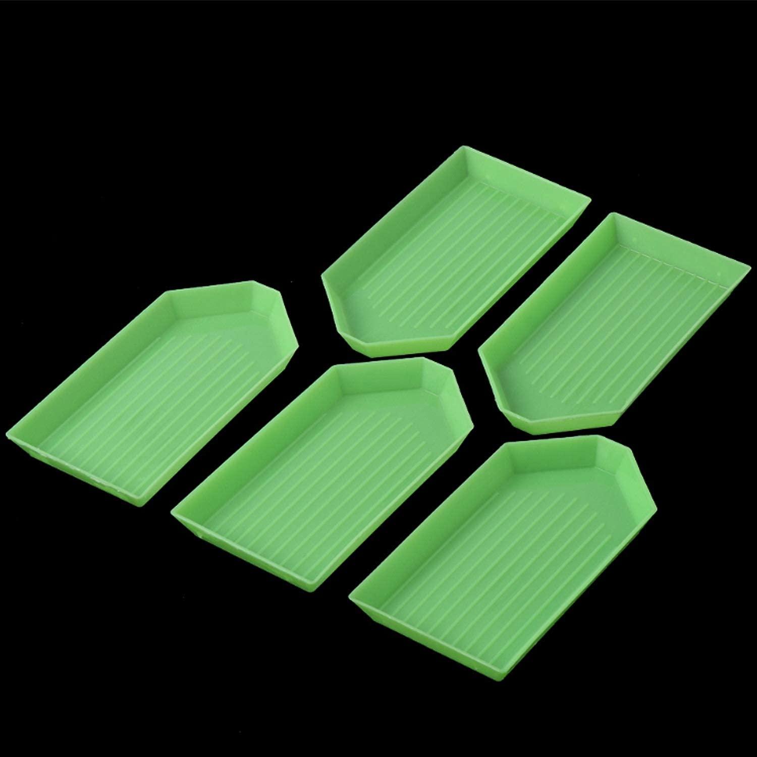 Sorting Trays,100 Pieces Plastic Bead Sorting Trays Diamond Rhinestone Tray  Diamond Painting Tray Cross Stitch Nail Art Tray Sorting Storage Plates Tray  for Craft and DIY Needs (Green)