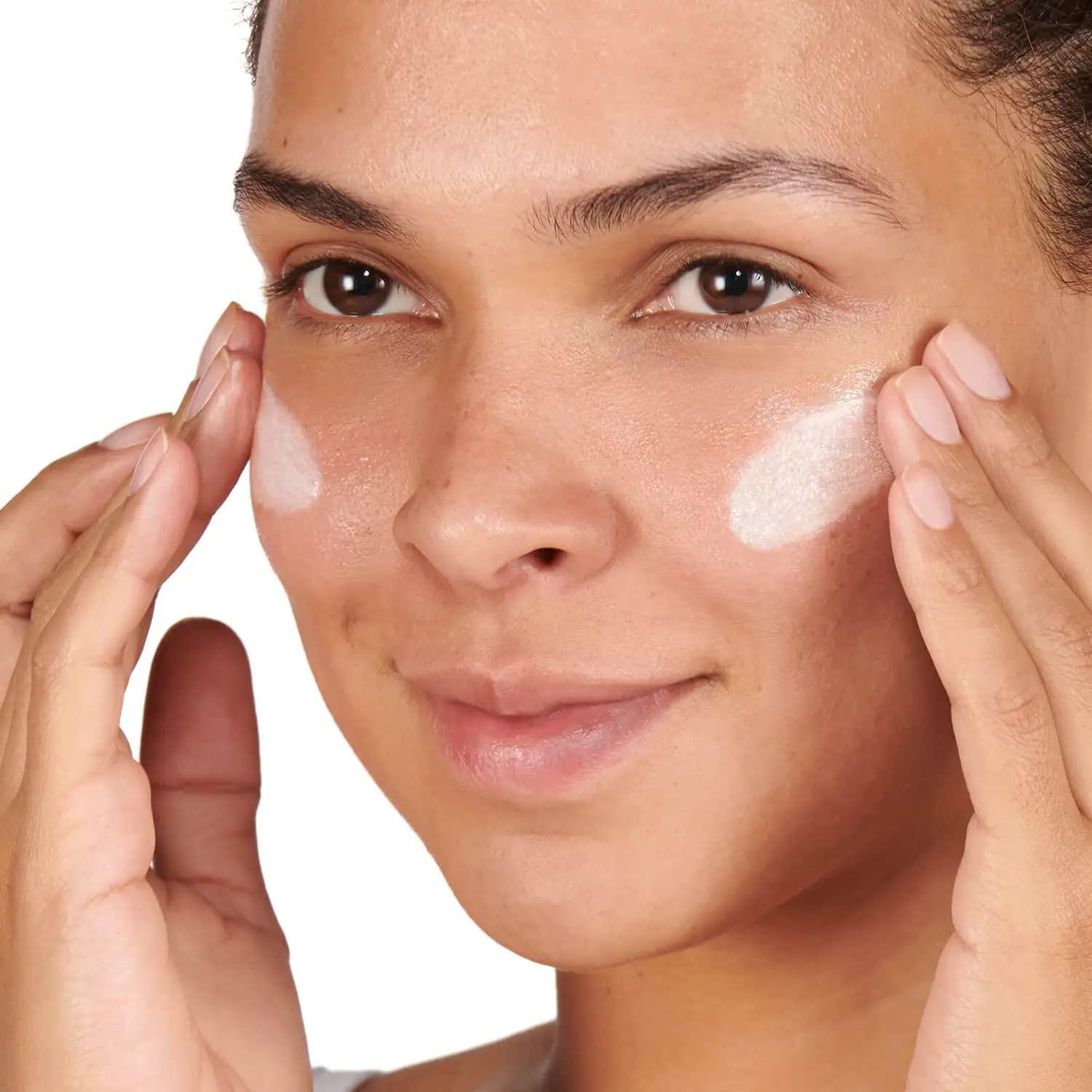 No7 Early Defence Day Cream SPF 30 Hypo Allergenic Broad Spectrum Moisturizing Face Cream