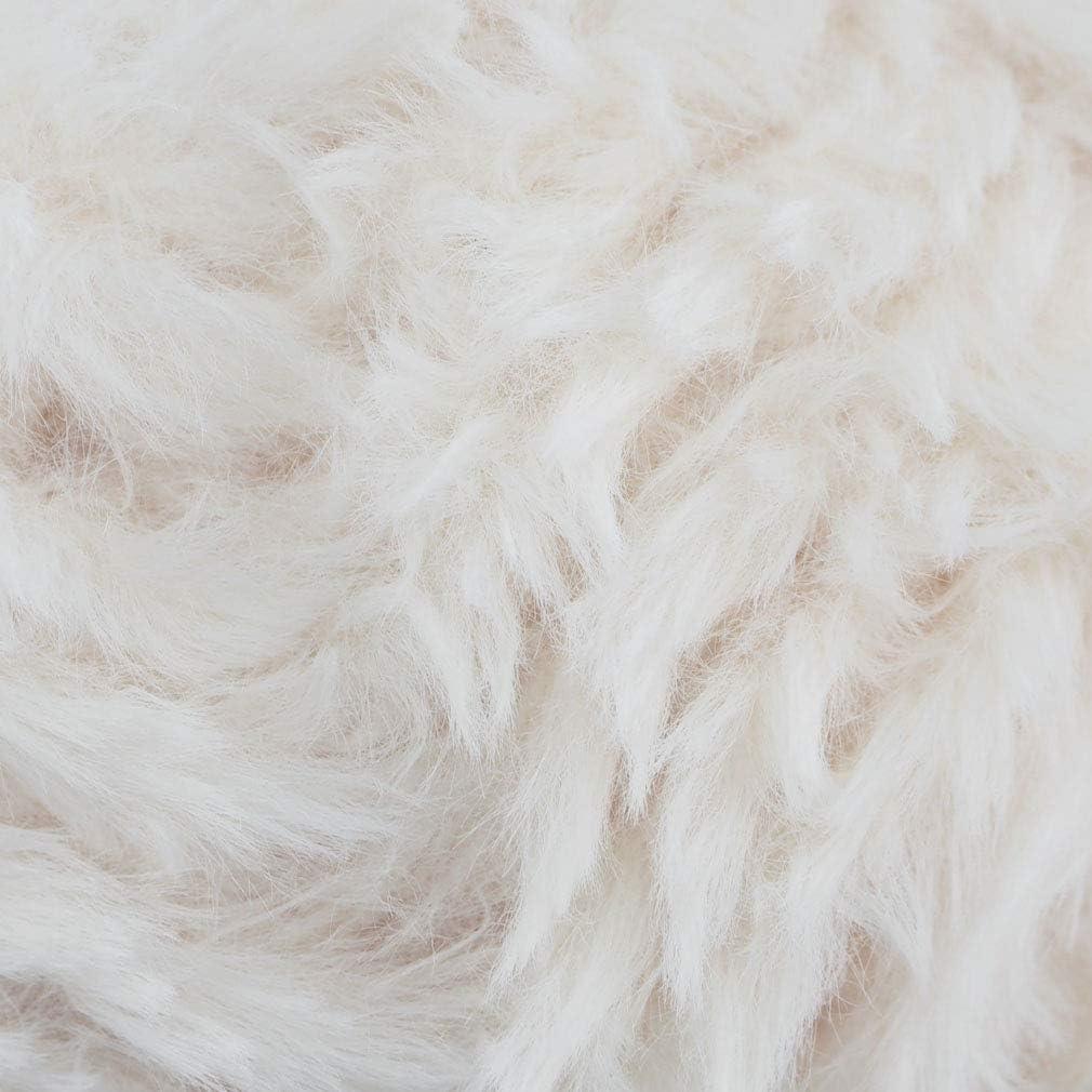 NICEEC 2 Skeins Super Soft Fur Yarn Chunky Fluffy Faux Fur Yarn