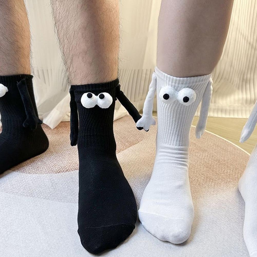 2 Paia Calzini Divertenti 3D Con Magnete Per Coppie – Si Tengono Per Mano – Unisex Cotone, Taglia Unica, Bianco E Nero - 3
