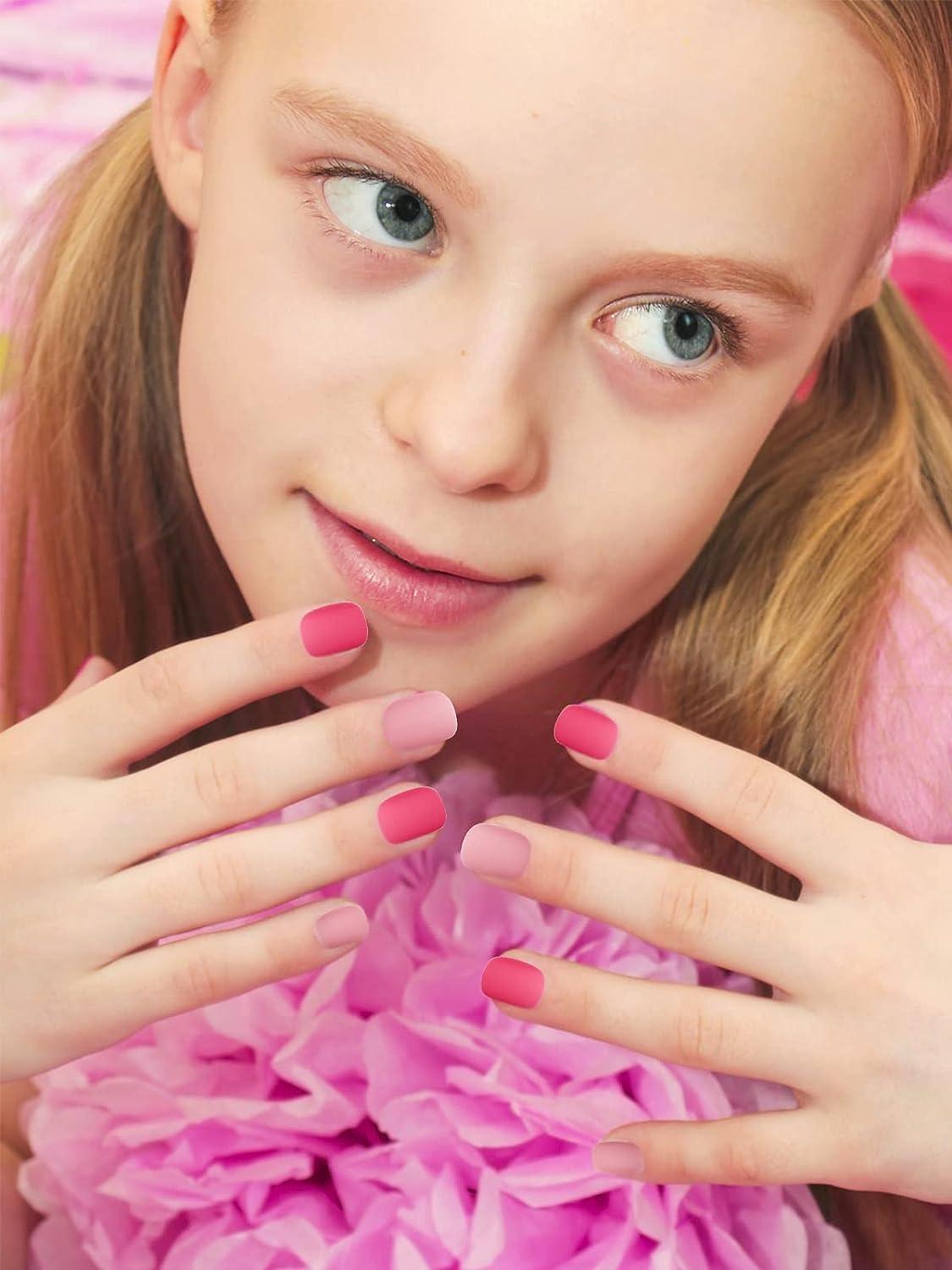 Amazon.com: MUACHCHA 120 Pcs 5 Pack Children Acrylic Glitter False Nails  Press on Nails Pre-glue Full Cover Fake Nail Tips Stick Cute Cartoon Short  Artificial Fingernails for Little Girls Kids Lovely Art :