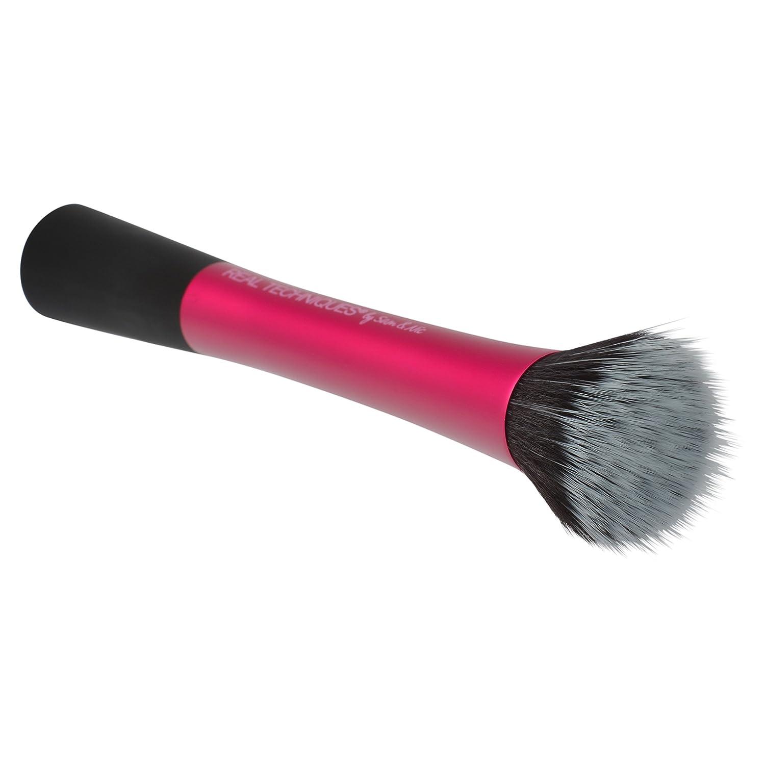 Real Techniques Stippling Brush Dual-Fiber Uniquely Shaped and