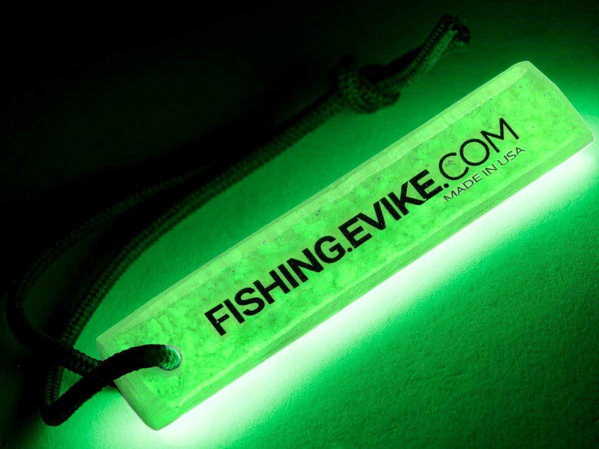Evike - UVPaqlite Infinity Stick Lifetime Reusable Glowstick - Airsoft and  Fishing Versions Fishing / Green