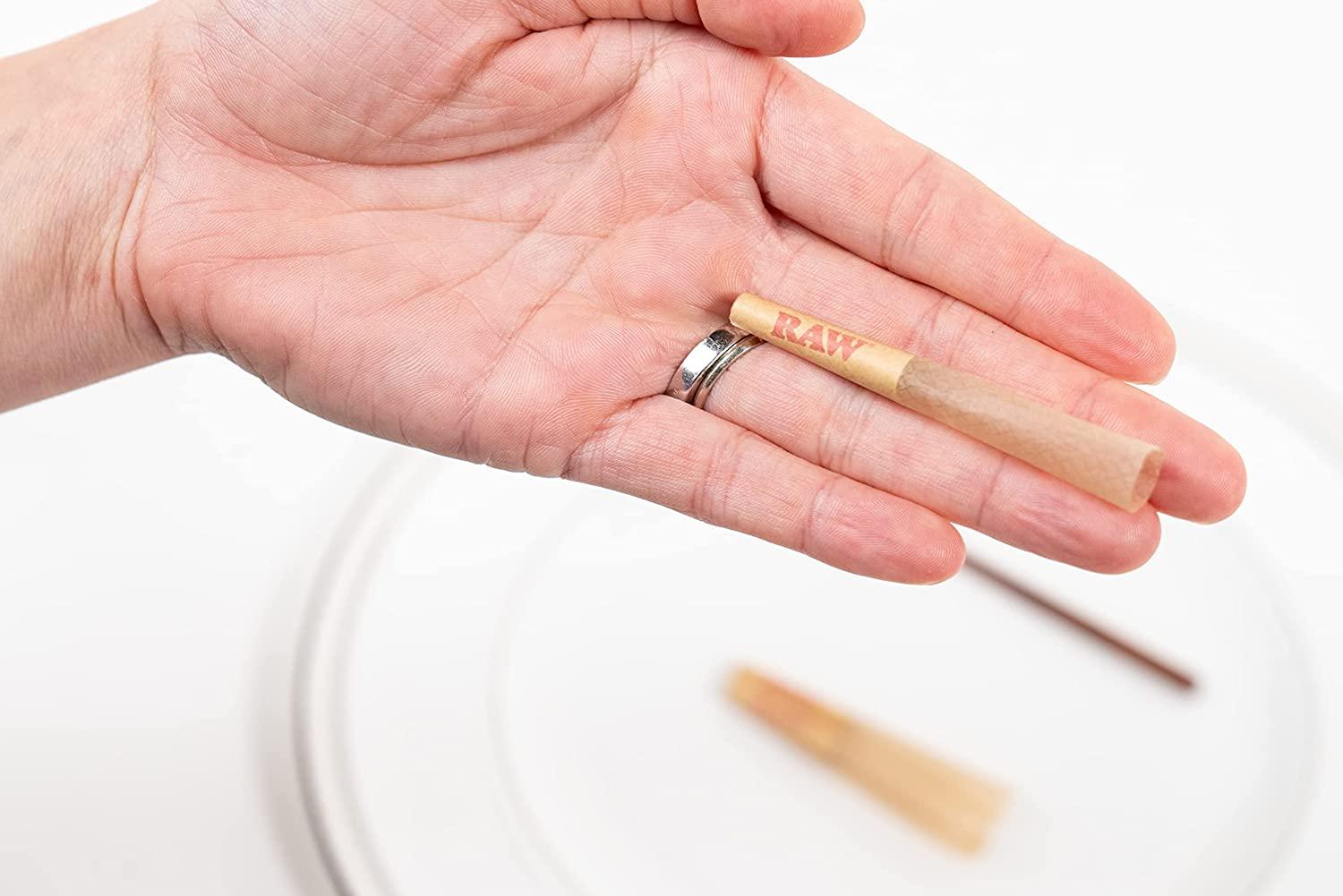 RAW Cones Single Size 70/30 100 Pack Mini Pre Rolled Cones & Tips