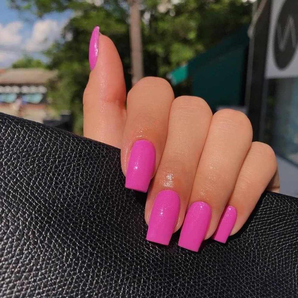 Amazon.com: Short Press on Nails Gradient Square Fake Nails Glossy Glue on  Nails Pink False Nails Full Cover Artificial Acrylic Nails Stick on Nails  for Women 24 Pcs : Beauty & Personal