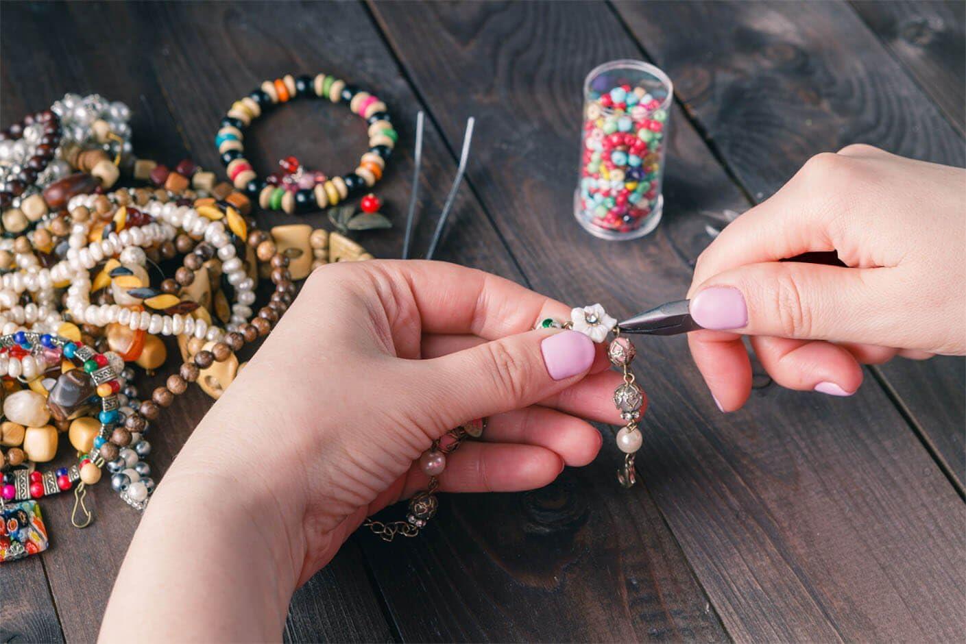 Jewelry Clasps in Jewelry Findings