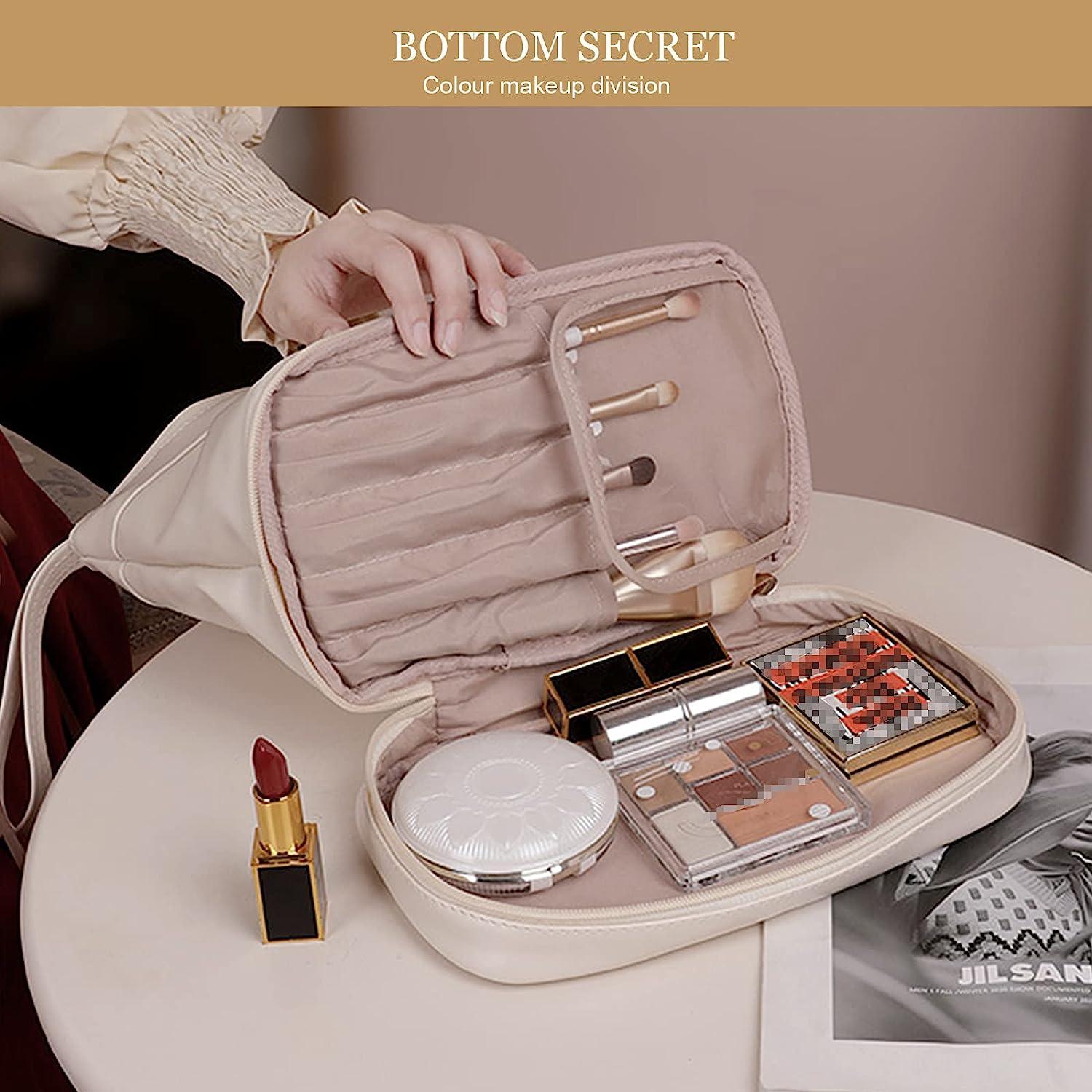Highly Quality Leather Lipstick Pouch Bag Small Portable Inside Bag - China  Inside Bag and Cosmetic Bags price
