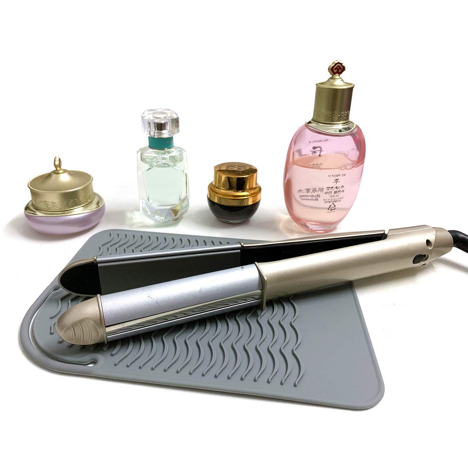 2 Heat Resistant Mats for Curling Irons, Hair Straightener, Flat Irons