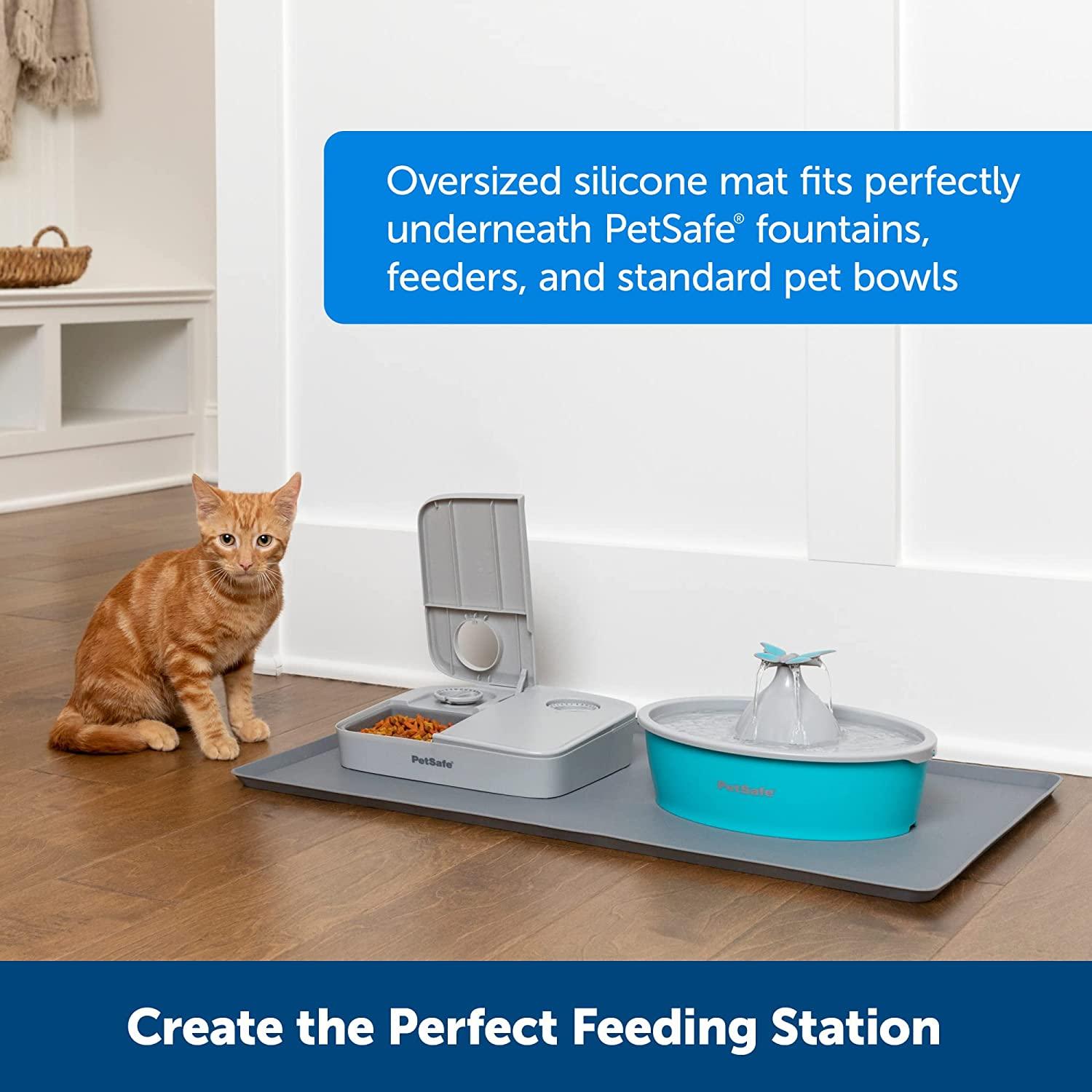 PetSafe Fountain and Feeder Mat, for Dogs and Cats, Silicone Food and Water  Placemat, 26 in X 16 in, Waterproof, Dishwasher Safe, Pet Food Mat with Lip