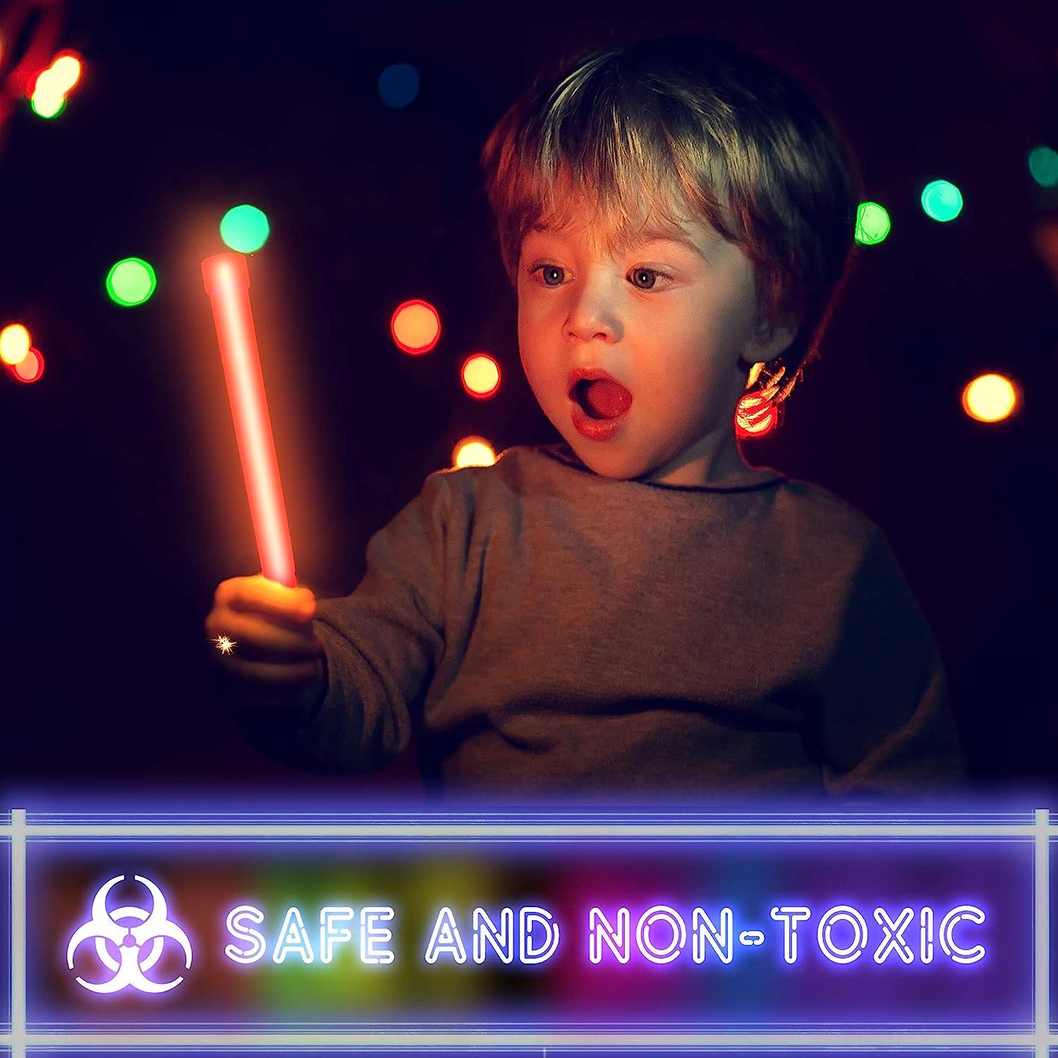 iGlow 14 Pieces Glow Party Ultra Bright Glow Sticks Emergency Light