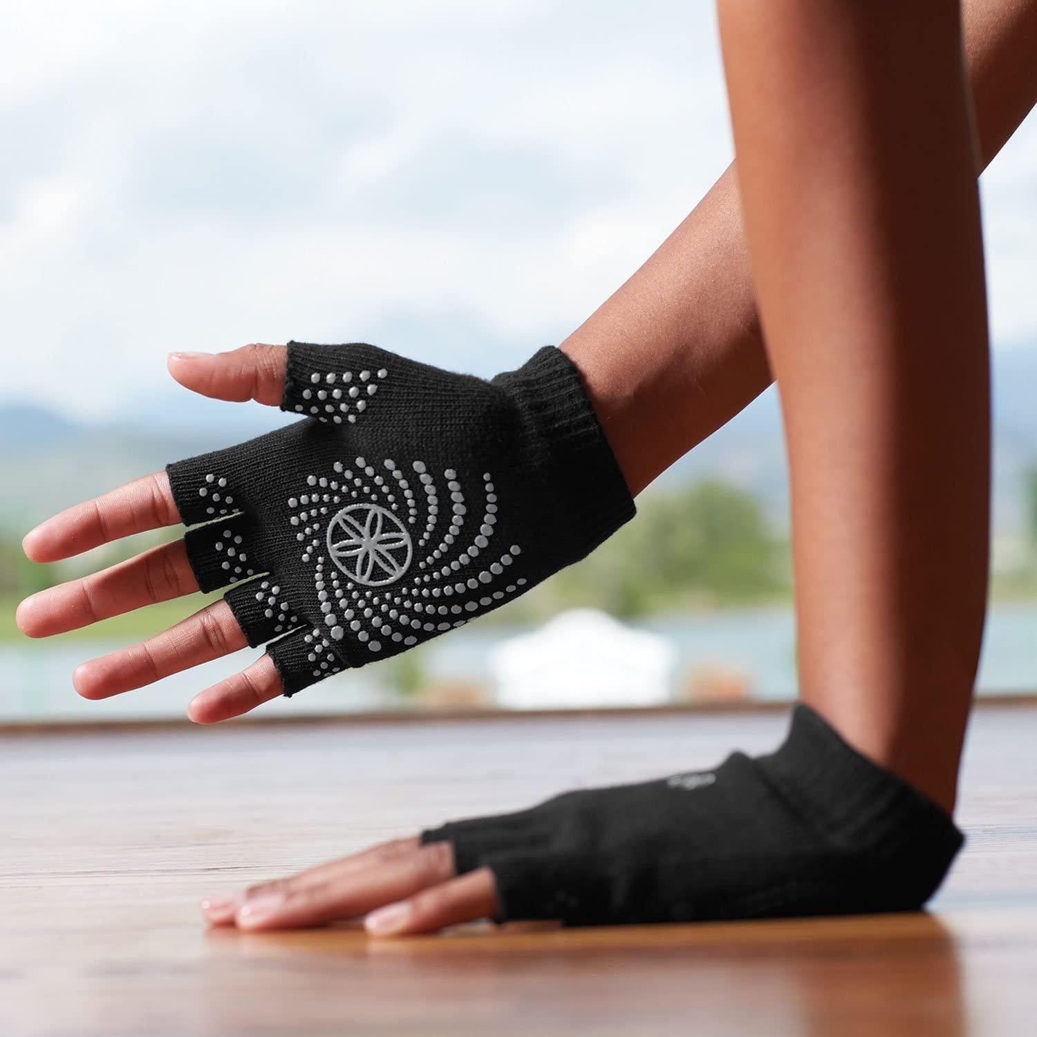 Gaiam Grippy Yoga Gloves, Black/Grey