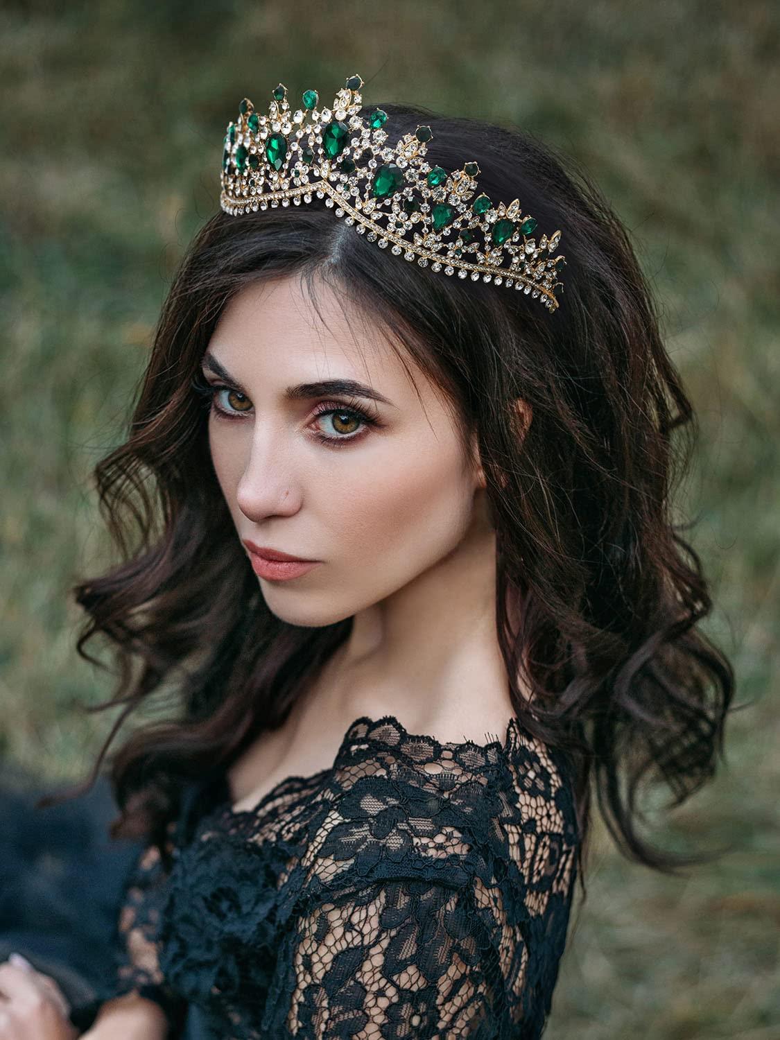 SWEETV Emerald Green Bridal Crown Princess Tiara Headband - Costume Party Accessories | Buy Now with Express International Delivery | GoSupps.com SWEETV Emerald Green Bridal Crown Princess Tiara Headband - Costume Party Accessories | Buy Now with Express International Delivery | GoSupps.com