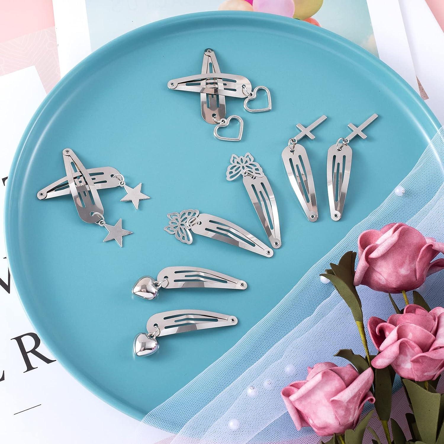 OIIKI 20 PCS Metal Hair Clips with Pendant - Goth Star