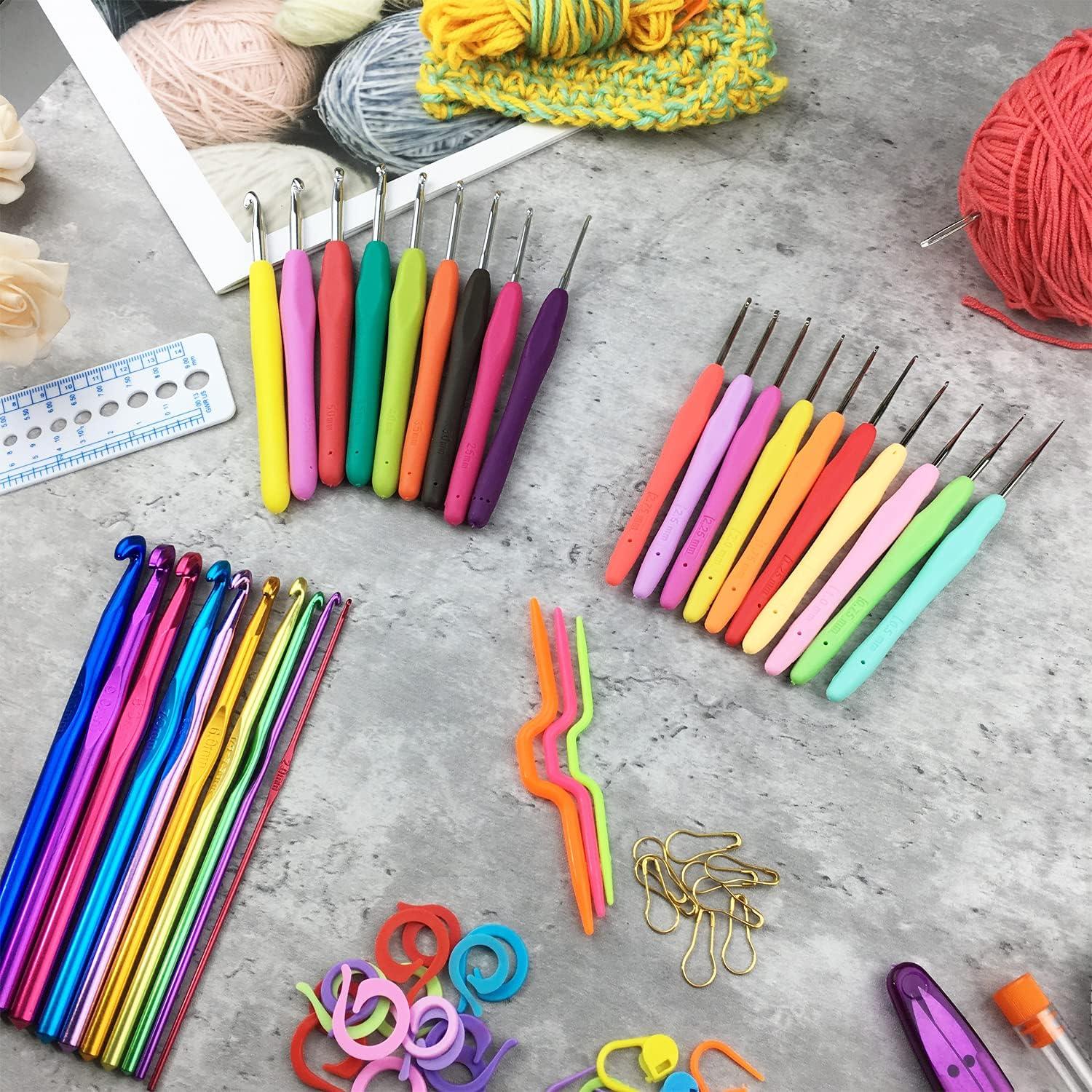 100pcs Crochet Hooks Set in Case Ergonomic Soft Grip Handles Weave