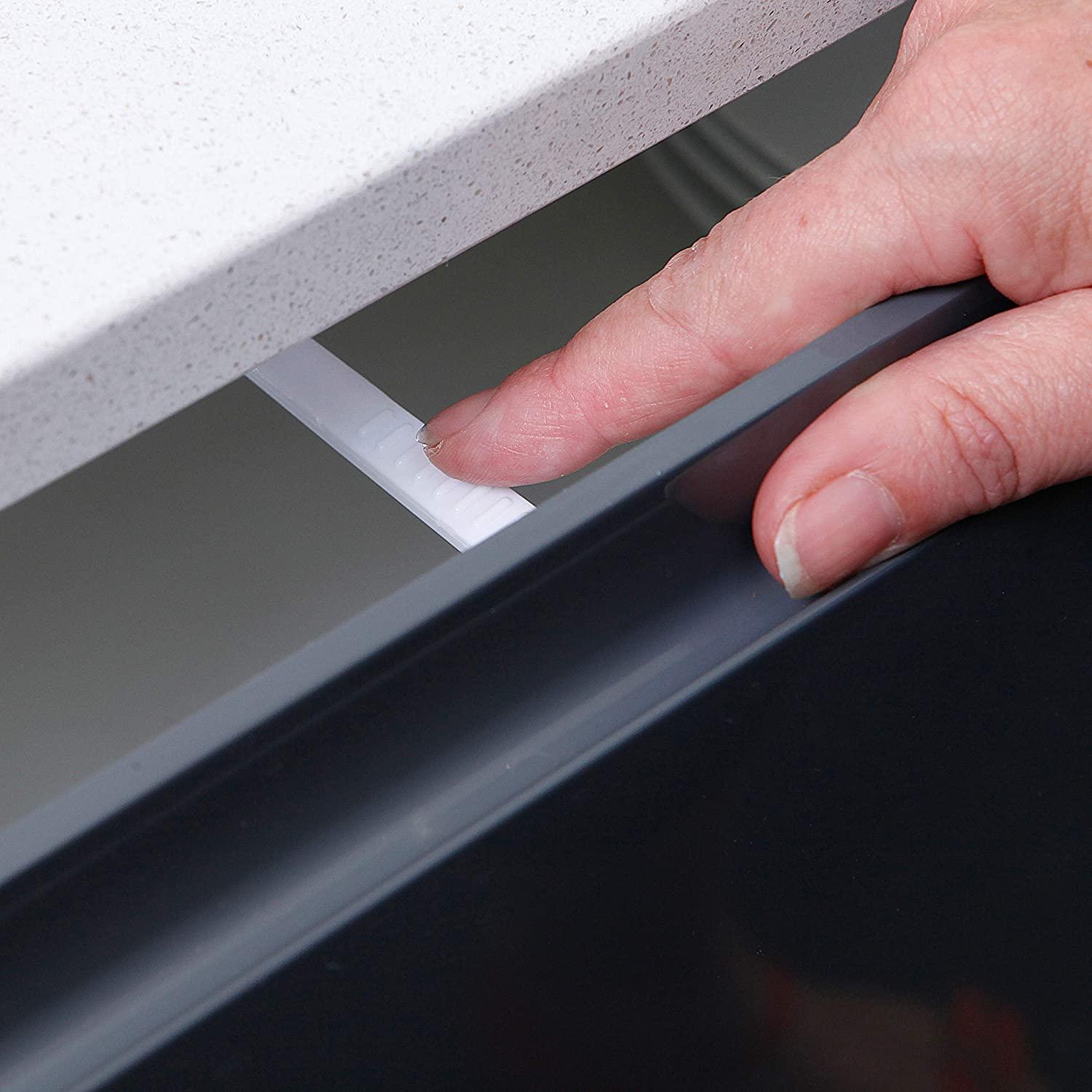 Dreambaby Safety Catches for and Drawers Pack Lock Latches