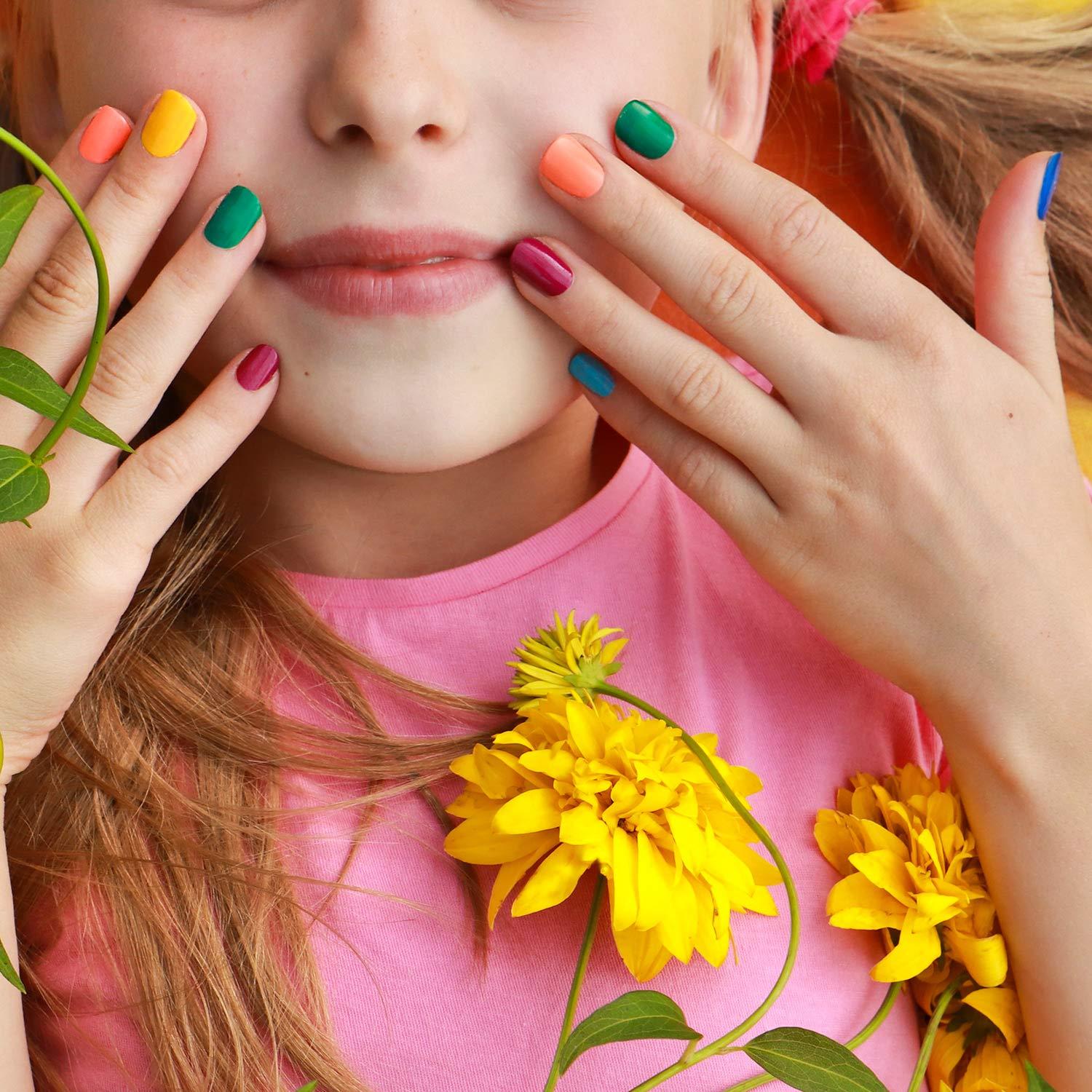 A Complete Guide: 5 Cute and Colorful Fake Nails for Kids