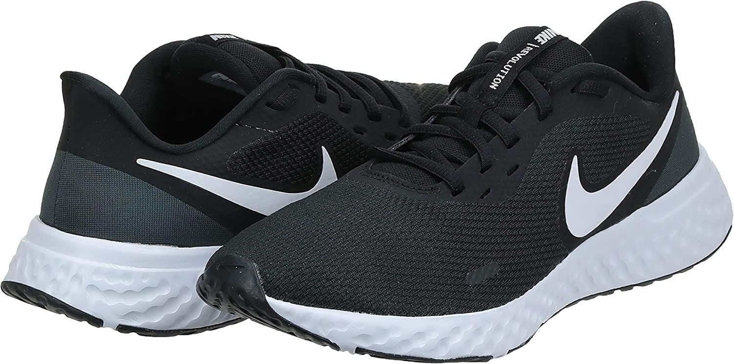 Amazon.com | Nike Revolution 6 Boys Shoes Size 3.5, Color: Black | Sneakers