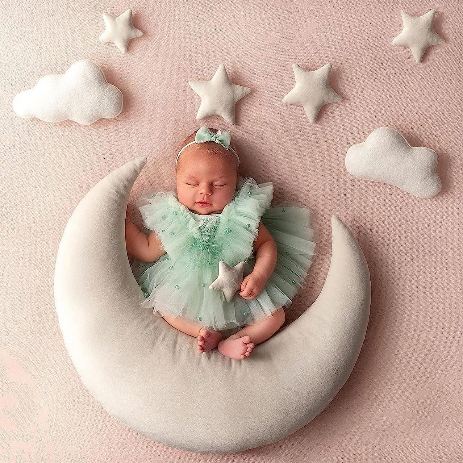 Newborn Photography Posing Pillow Crescent Moon Pillow Star Pillows Posing  Beans Moon Pillow Stars Set Infant Boy Girl Baby Picture Prop(Gray) :  Amazon.in: Baby Products