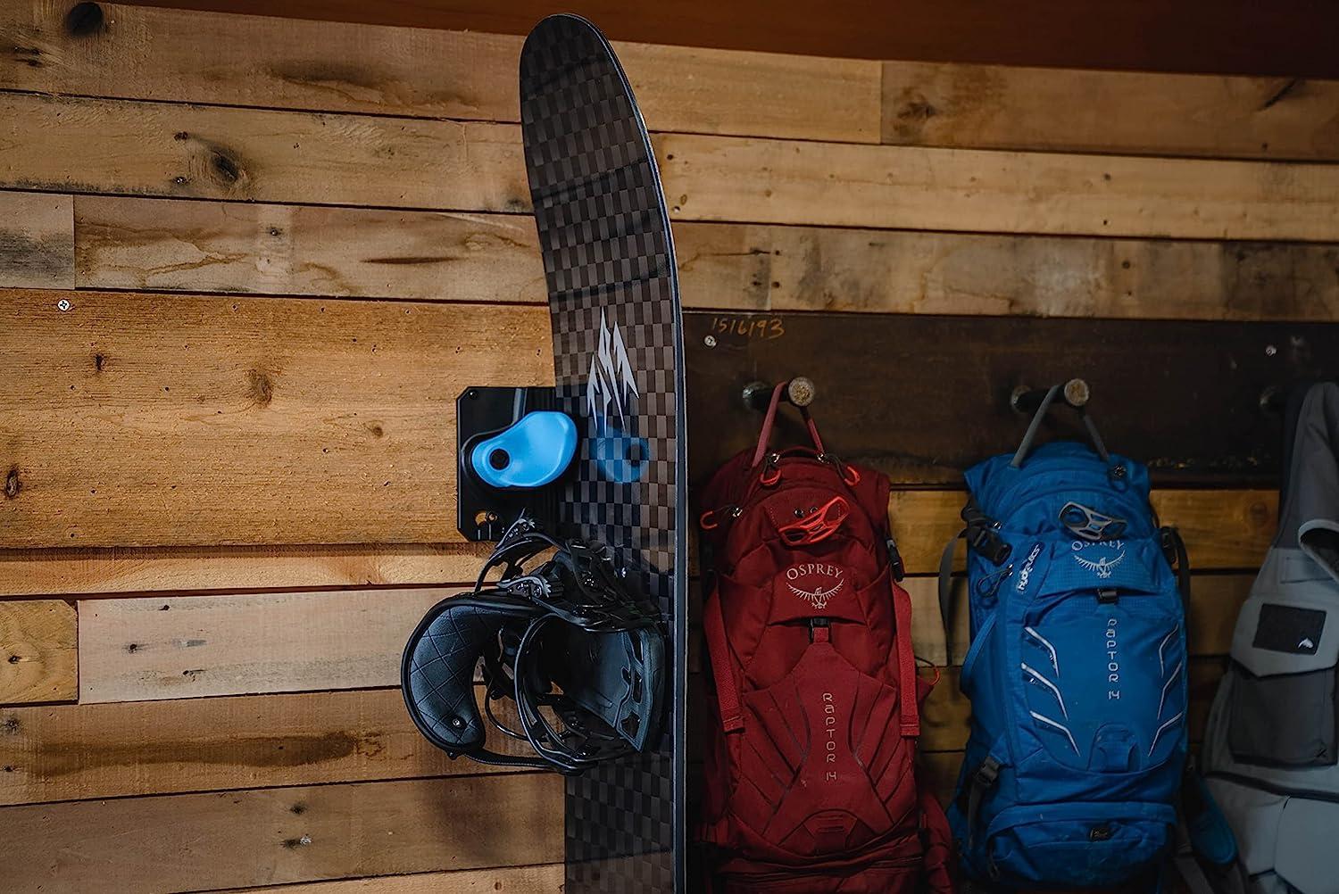 Snowboard backpack with board holder