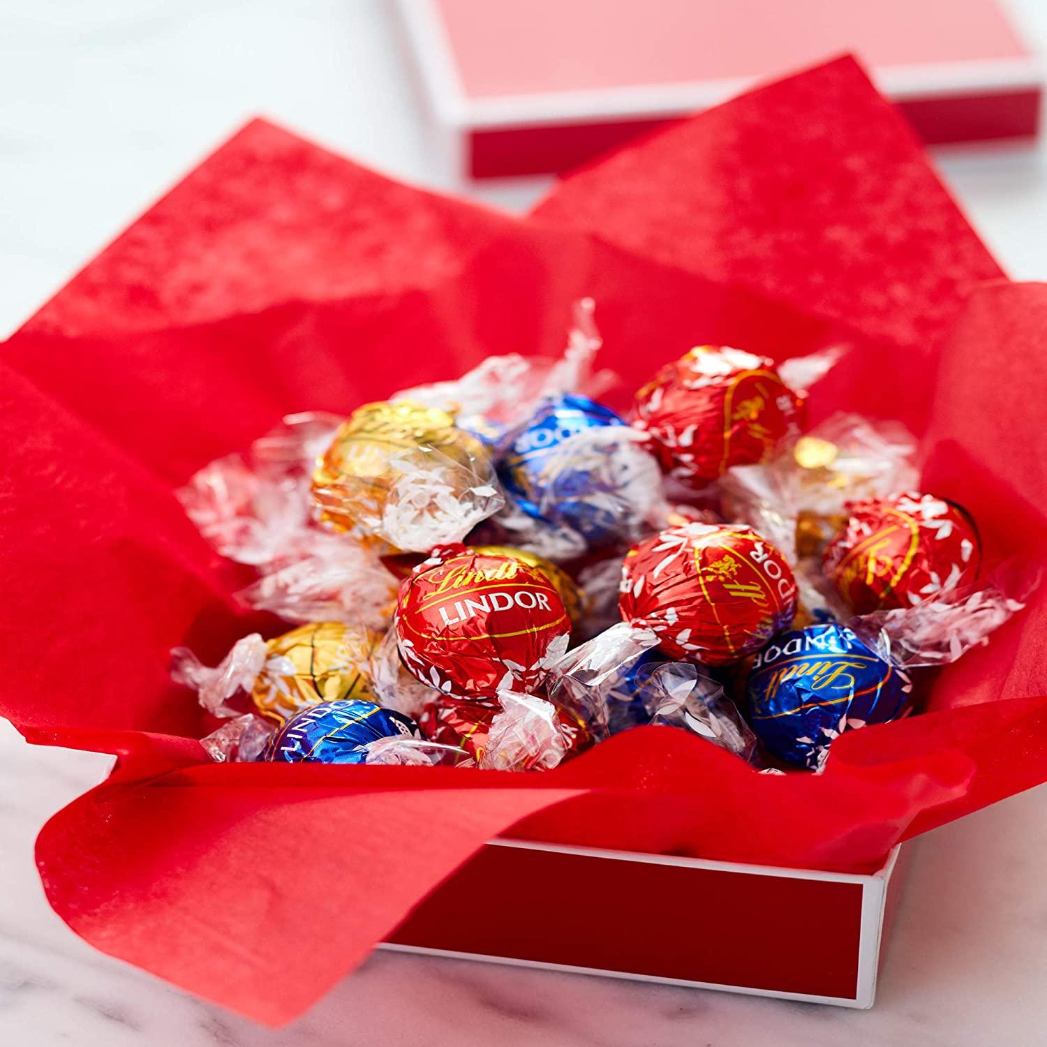 Lindt LINDOR Milk Chocolate Candy Truffles, Valentine's Day Chocolate, 25.4  oz., 60 Count