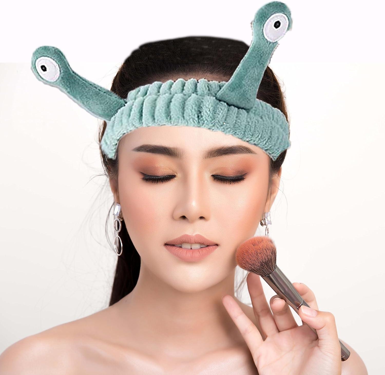 Cute Face Wash Headband – Palm & Snail Design, Coral Fleece, Stretchy Hair Band For Skincare & Spa