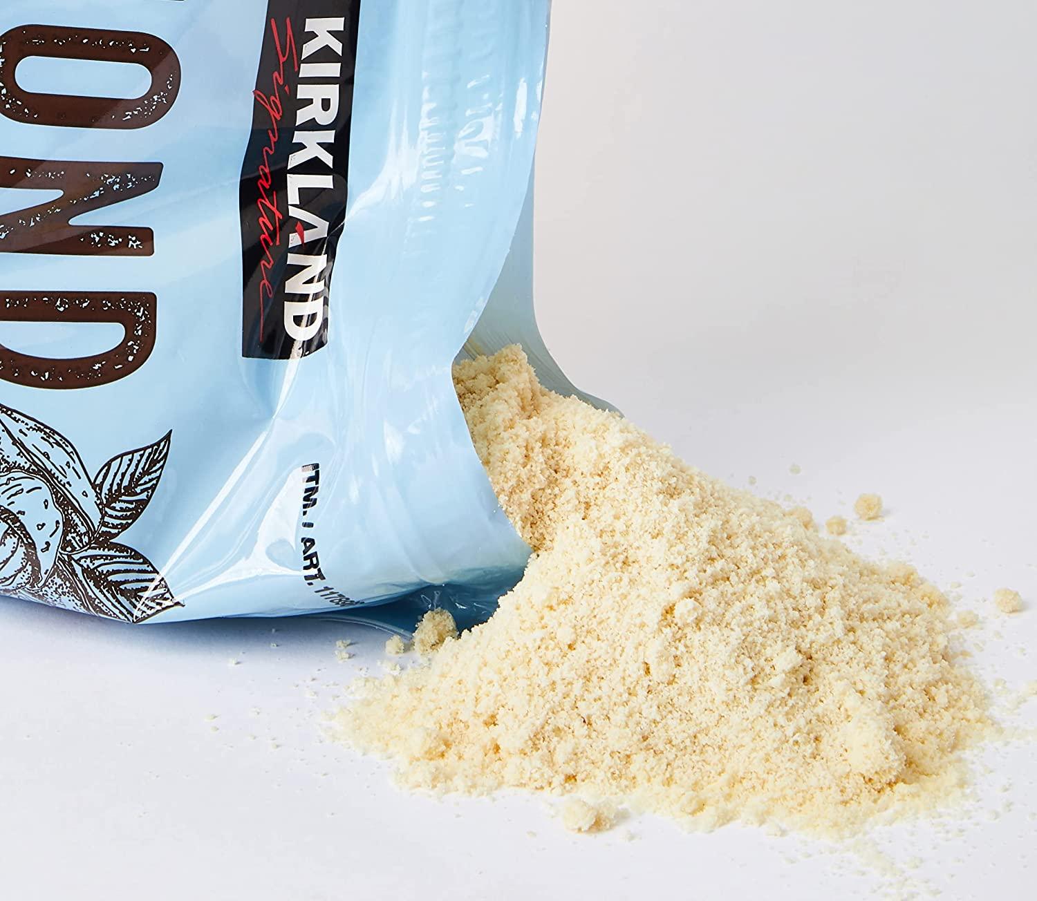 Kirkland Signature Almond Flour Blanched California Superfine, 3 Pound