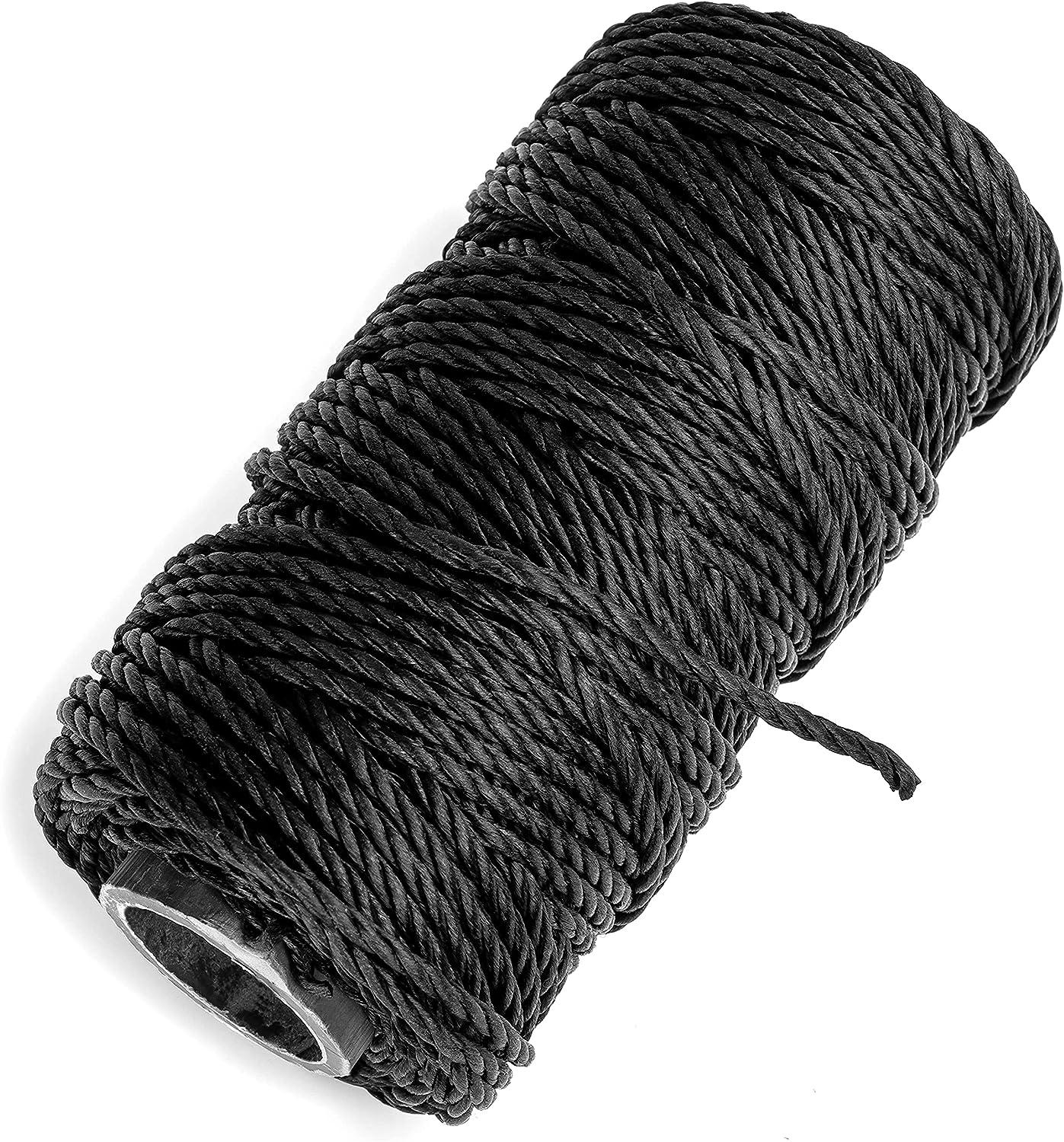 Texas Bushcraft Tarred Bank Line Twine - #36 Black Nylon String for  Fishing, Camping and Outdoor Survival Strong, Weather Resistant Bankline  Cordage for Trotline 1/4 lb - #36 (121 ft) Braided