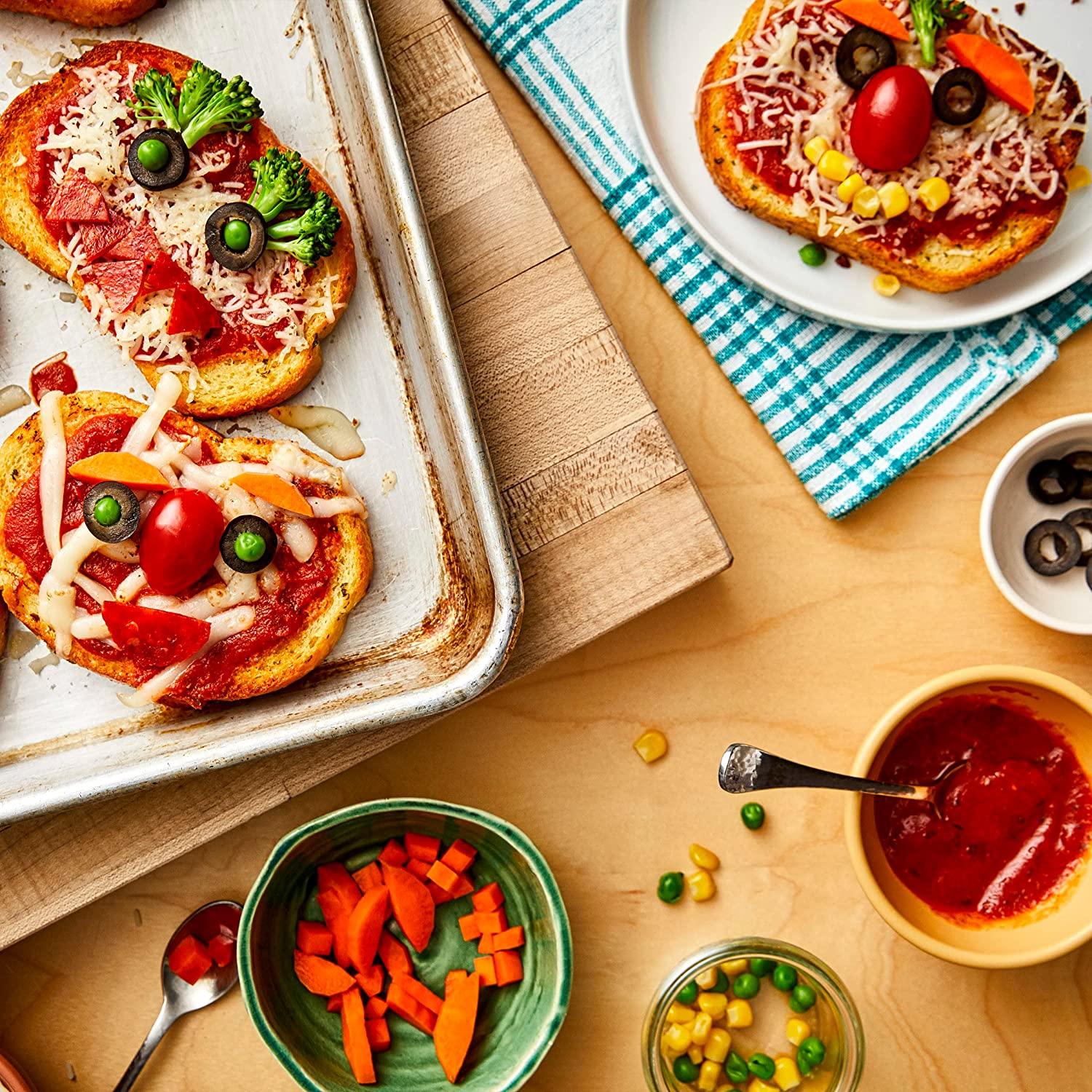 Prego Pizzeria Style Pizza Sauce, 14 Ounce Jar