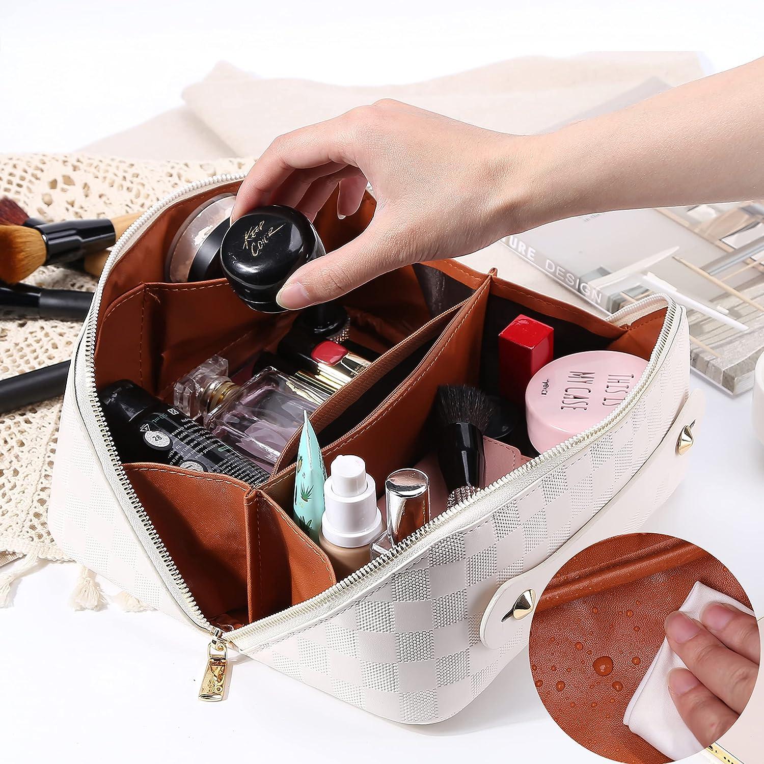  WIRIBEY Checkered Makeup Bag, Portable Bag with