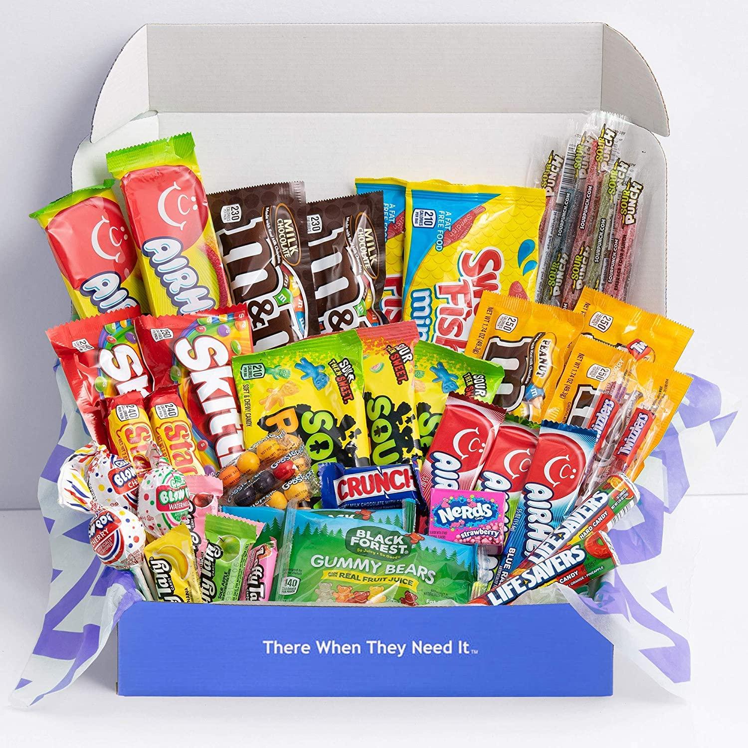 My College Crate Candy & Snack Box Ultimate Snack Care Package for College  Students - 40 piece Includes 20 Full Size Candies, Candy Variety Pack,  Starburst, Skittles, Sour Patch & More