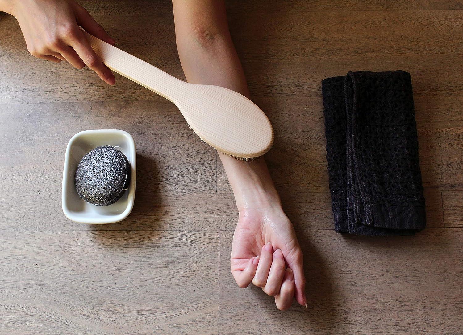 Japanese Body Brush for Bath or Dry Brushing Exfoliation Cellulite Treatment Short Handle Soft