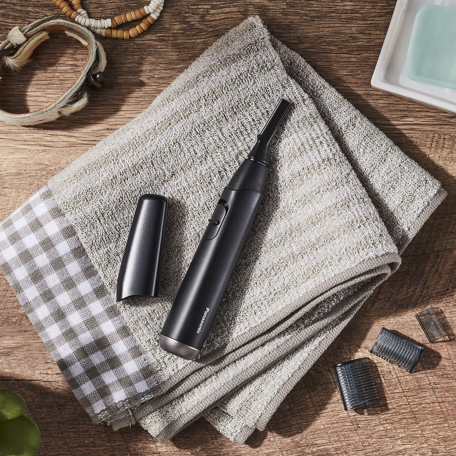 Panasonic ER-GM40-K Facial Hair Trimmer for Sensitive Skin