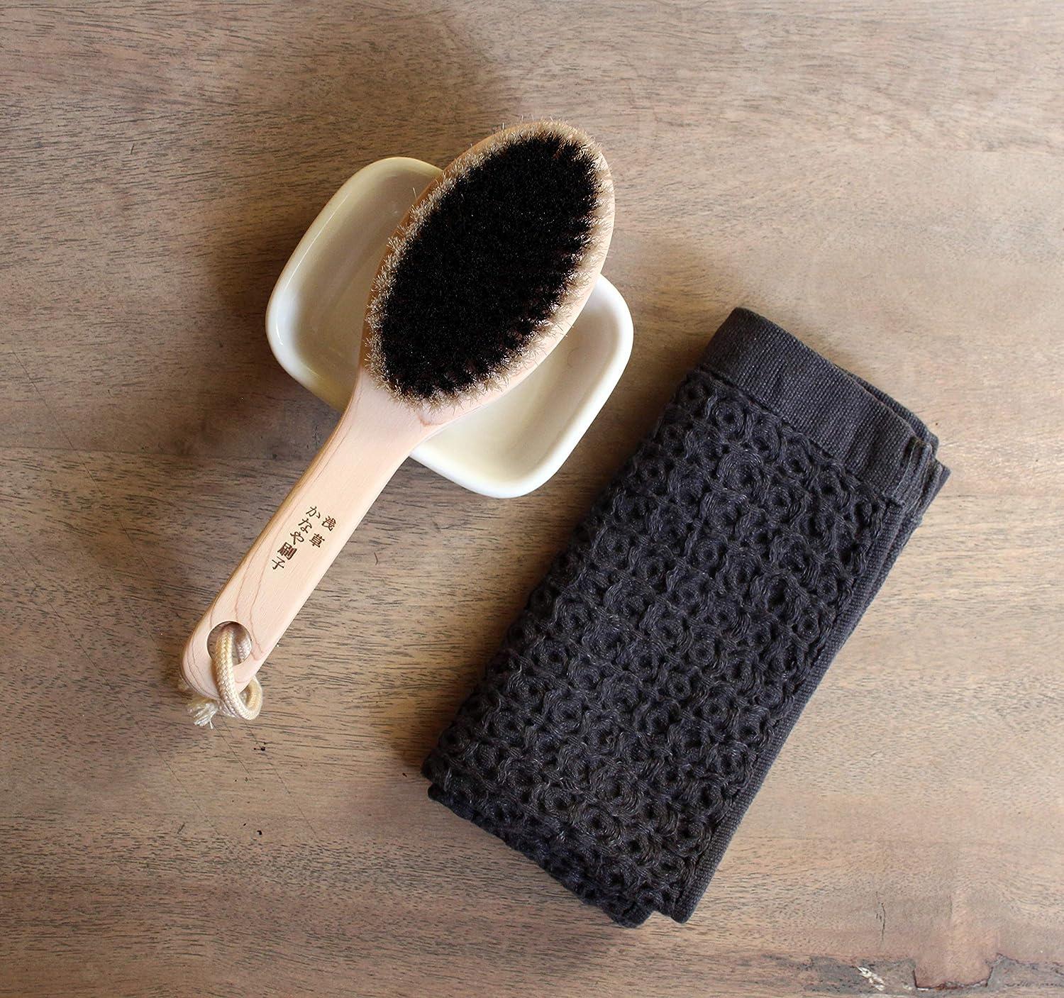 Japanese Body Brush for Bath or Dry Brushing Exfoliation Cellulite Treatment Short Handle Soft