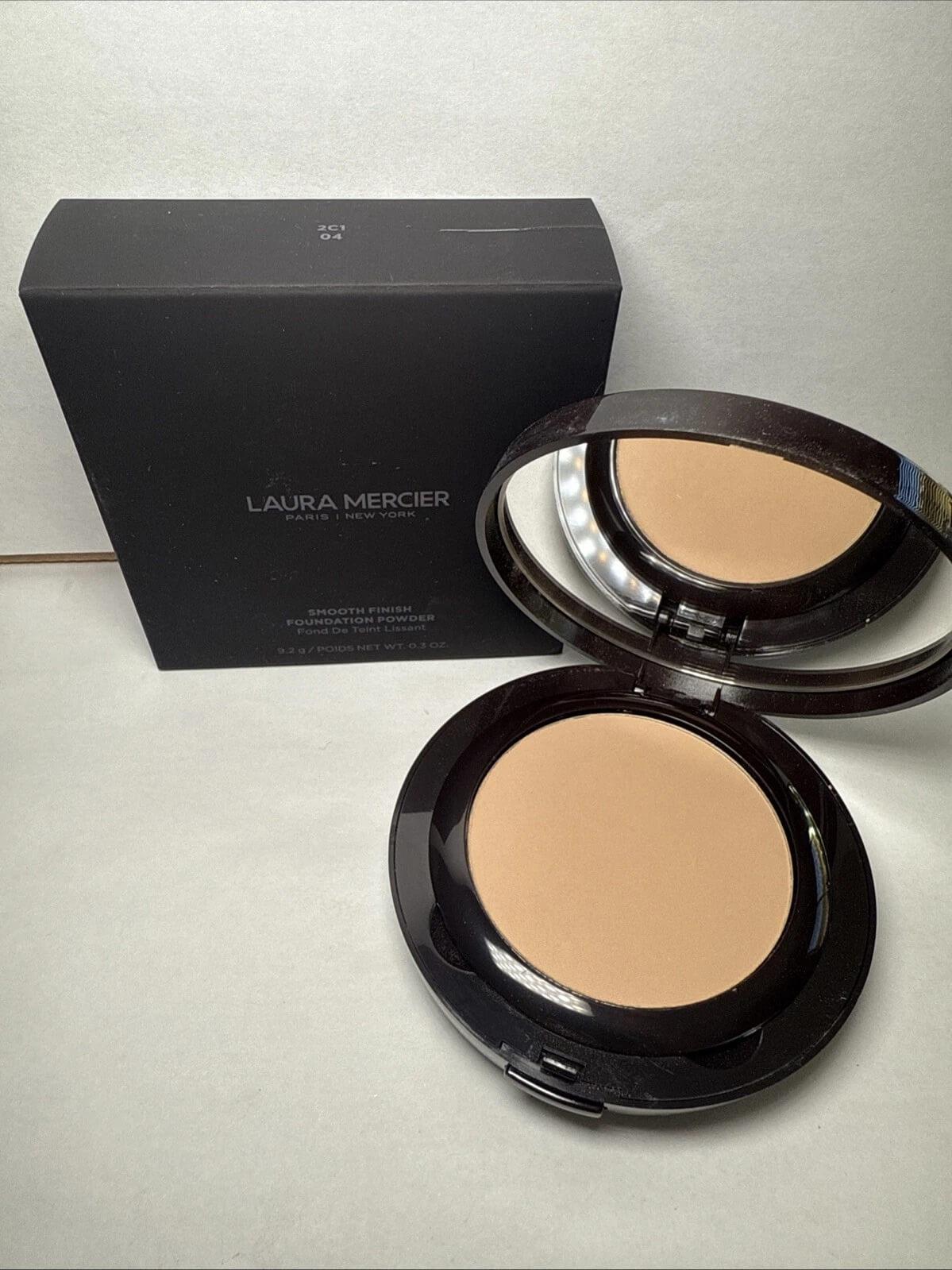 Laura Mercier Smooth Finish Foundation Powder SPF 20 2C1 04 30g