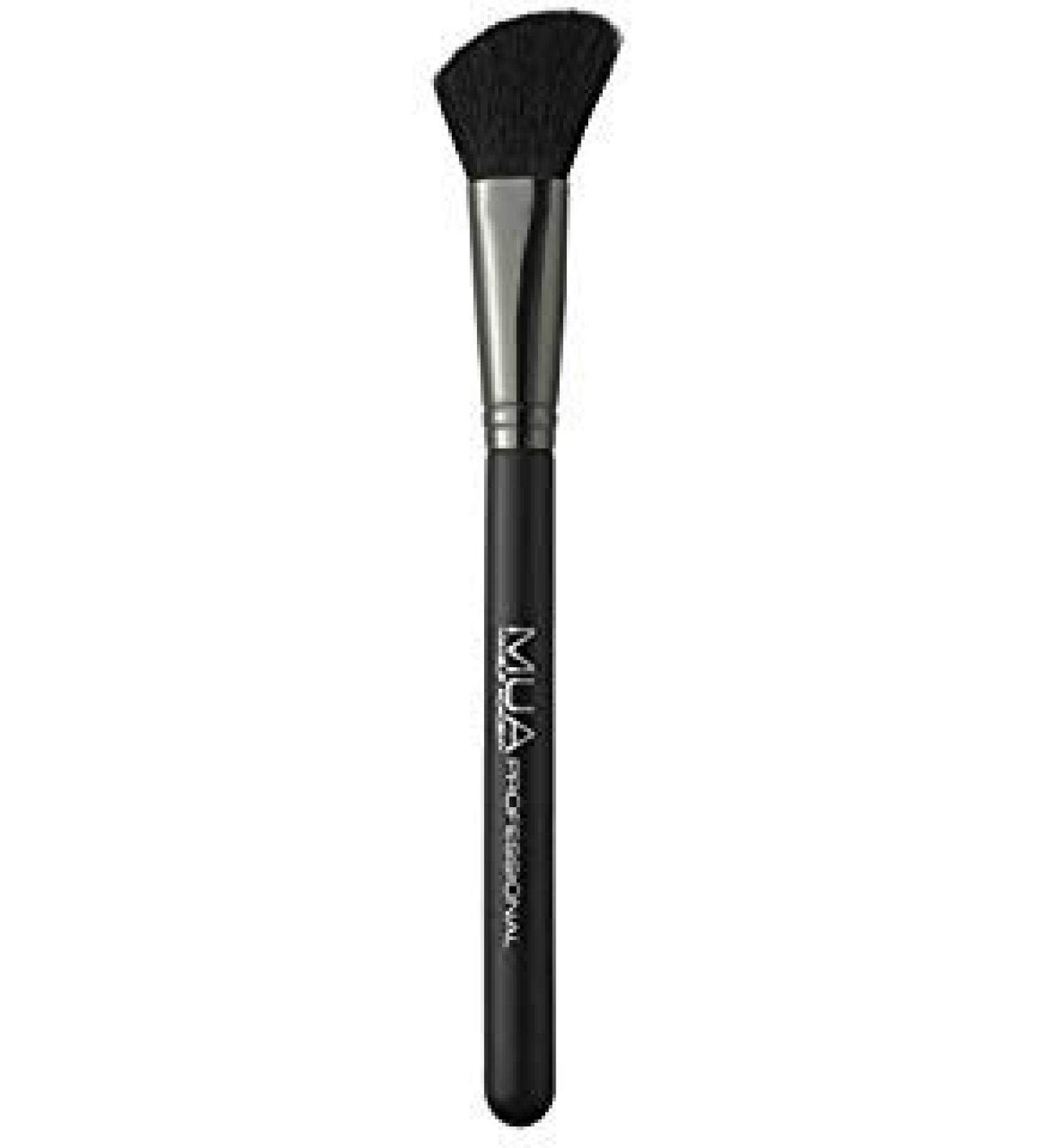 Angled Blush Brush