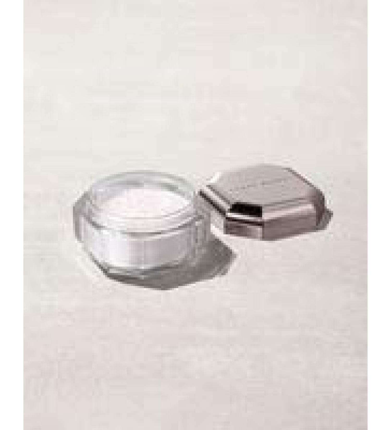 FENTY BEAUTY Pro Filt'r Instant Retouch Setting Powder Size 0.98 oz Color: Lavender - for fair to light skin tones   great for brightening