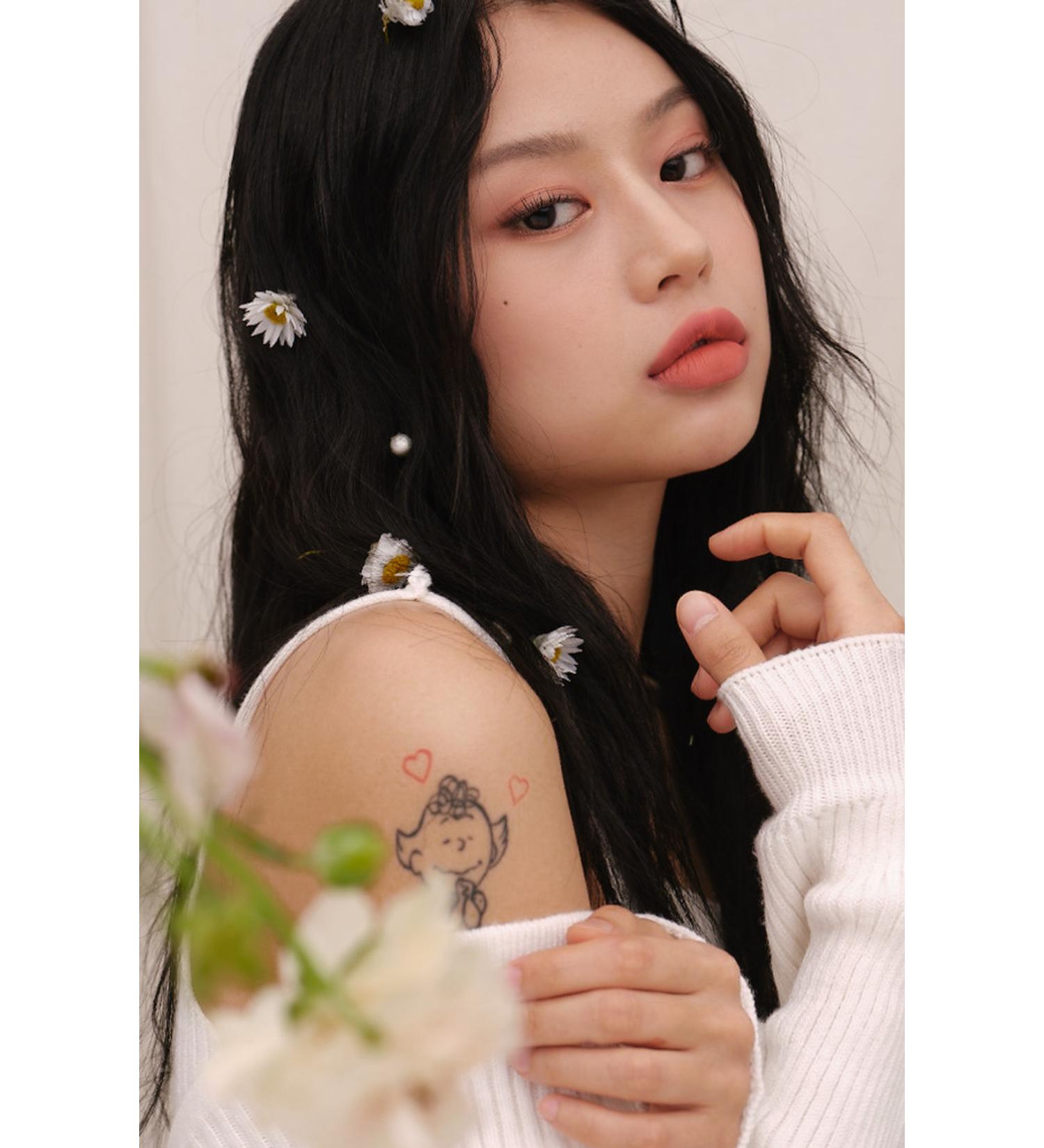 Pharmaceris SENSITIVE DRY AND MATURE SKIN 5% Vitamin C Spot Lightening Active Concentrate Serum (30 ml) - Buy Online on GoSupps.com