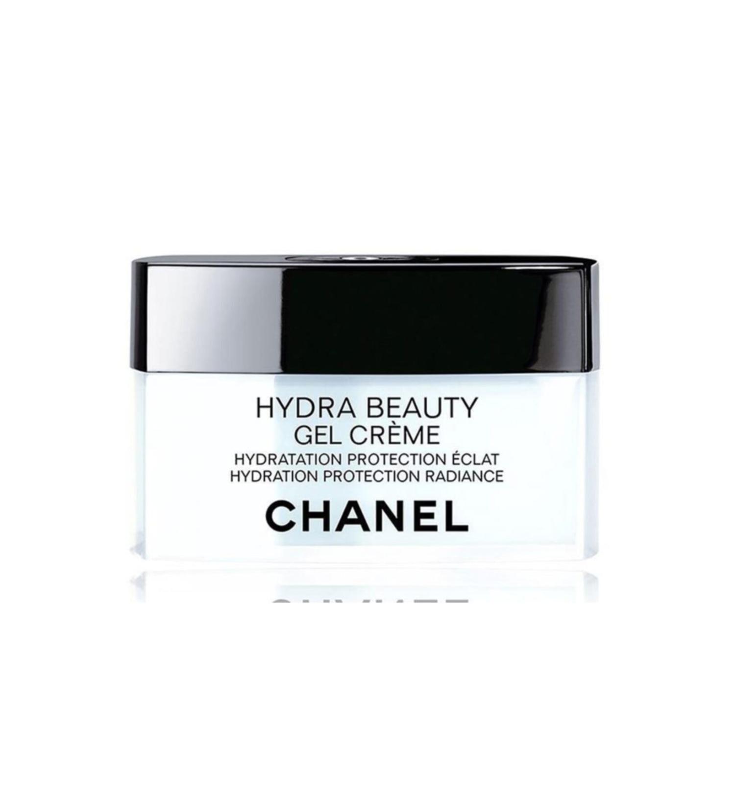 Chanel N 1 DE CHANEL REVITALIZING FOUNDATION BRIGHTENS - MOISTURIZES - PROTECTS