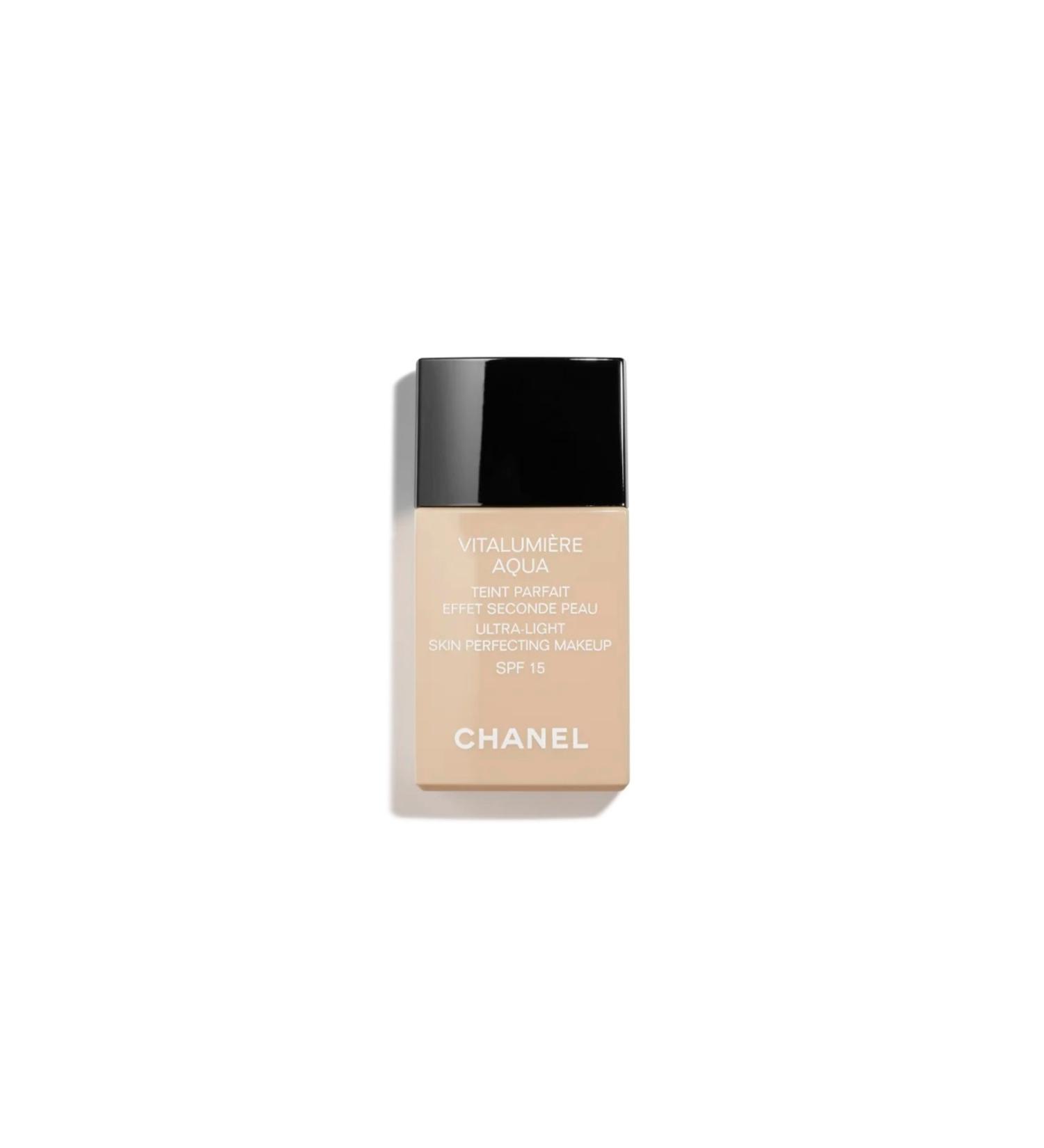 Chanel VITALUMI RE AQUA - Anti-Fatigue Brightening Luminous Foundation with SPF15 Protection